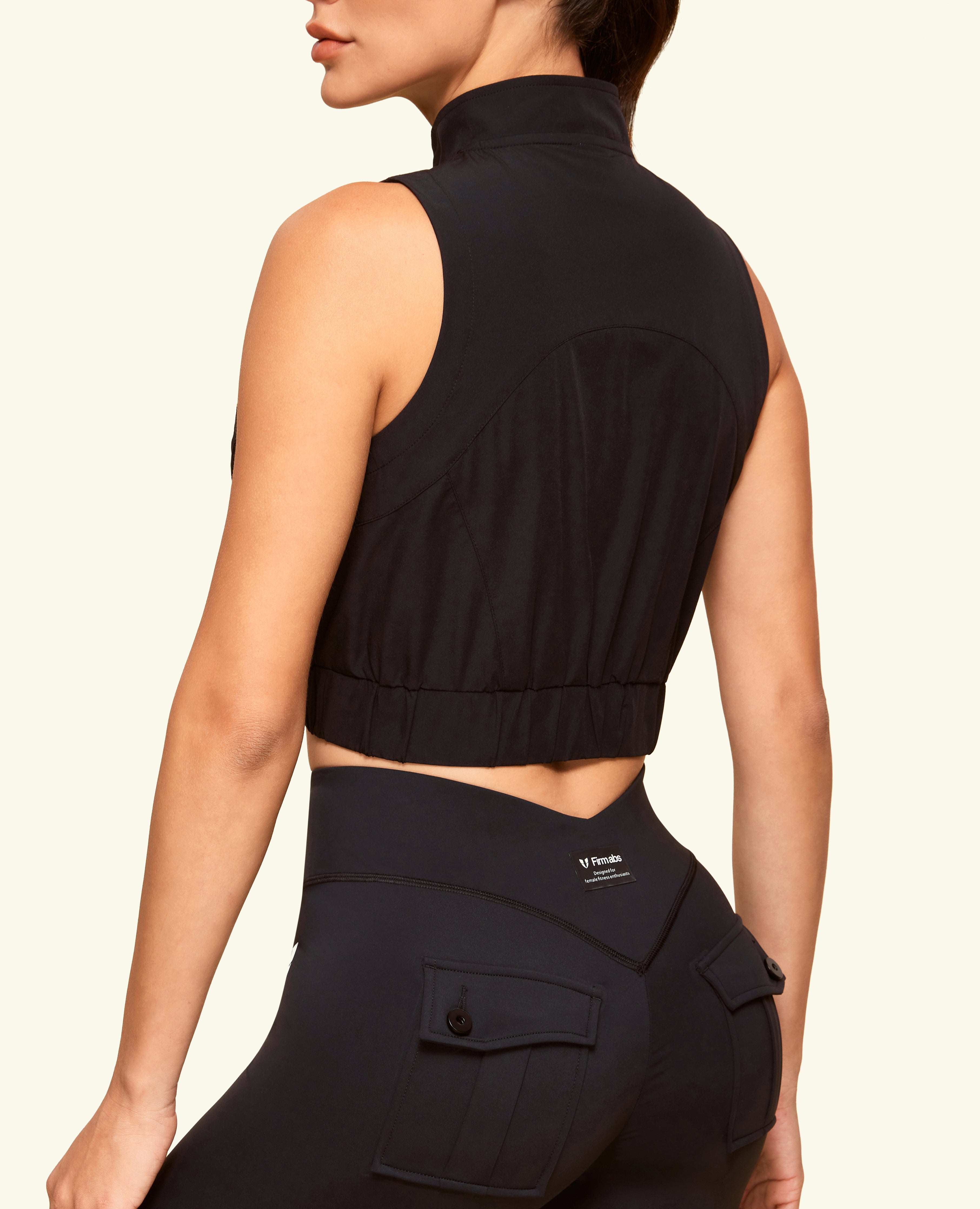 Active Core Cropped Vest - Schwarz