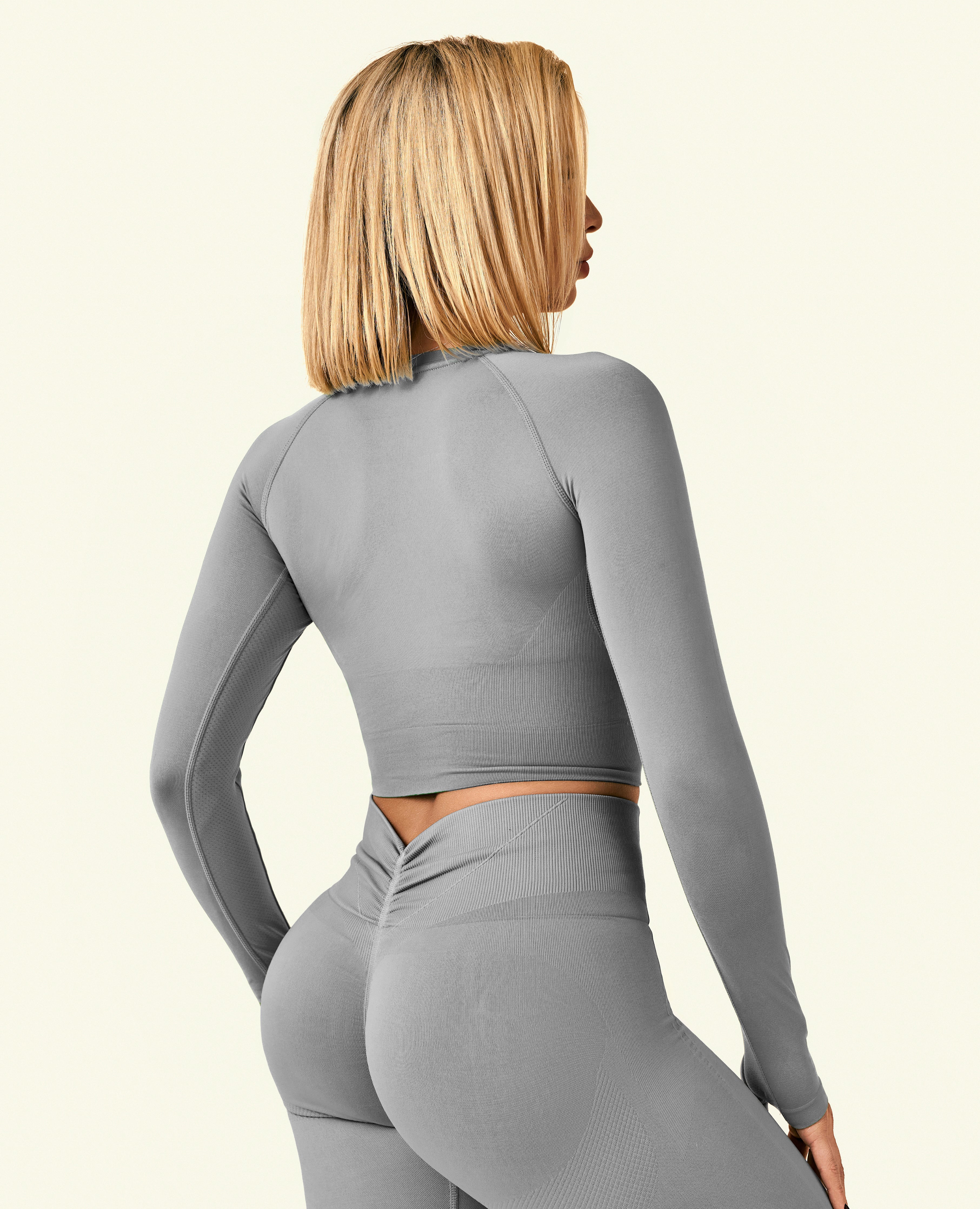 Hold Tight Cropped Long Sleeve T-Shirt - Zementgrau