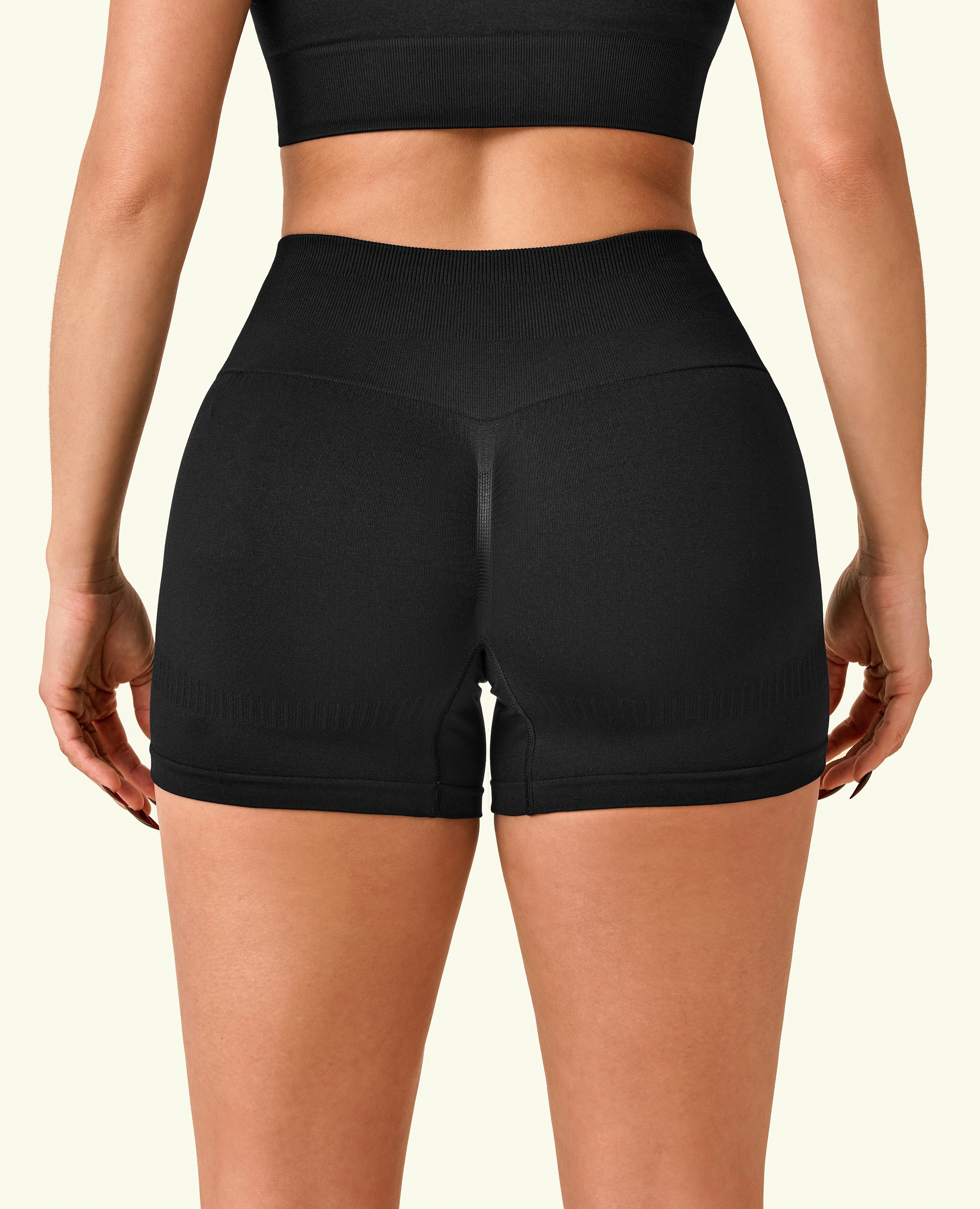 Shorts hauts à taille serrée - noir