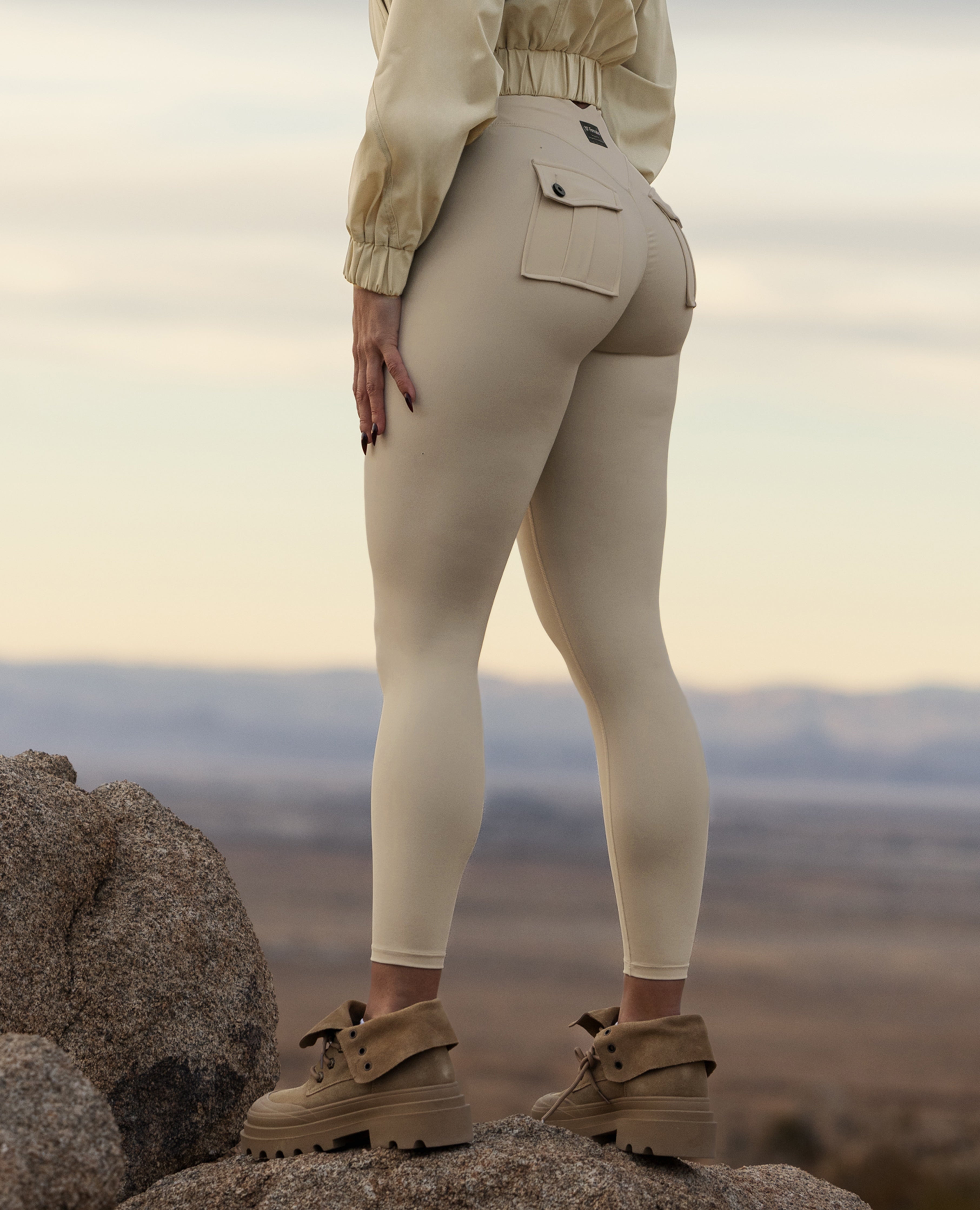 Policita frontal Zip Leggings potentes - arena