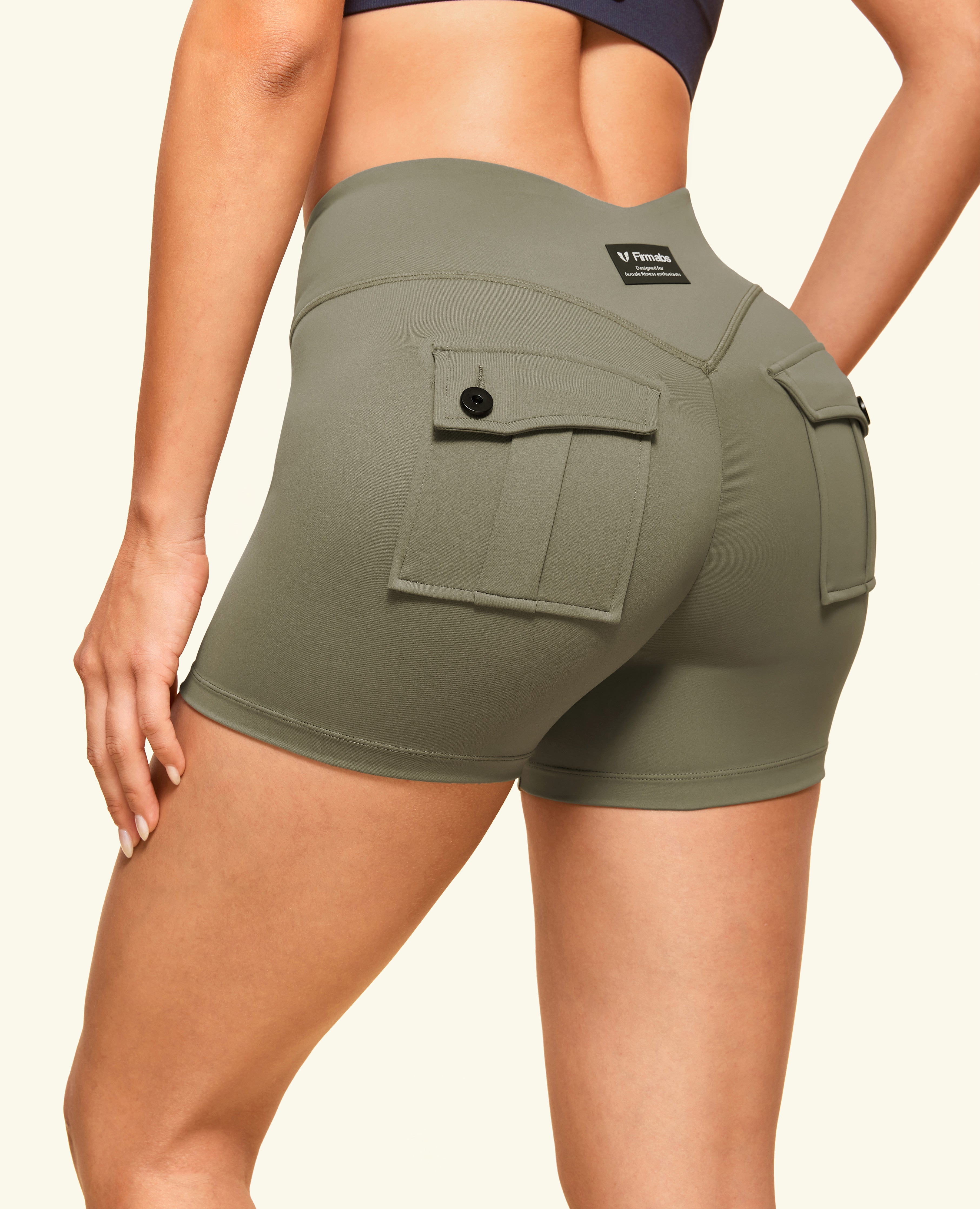 Zip Front Pocket Shorts - Armeegrün
