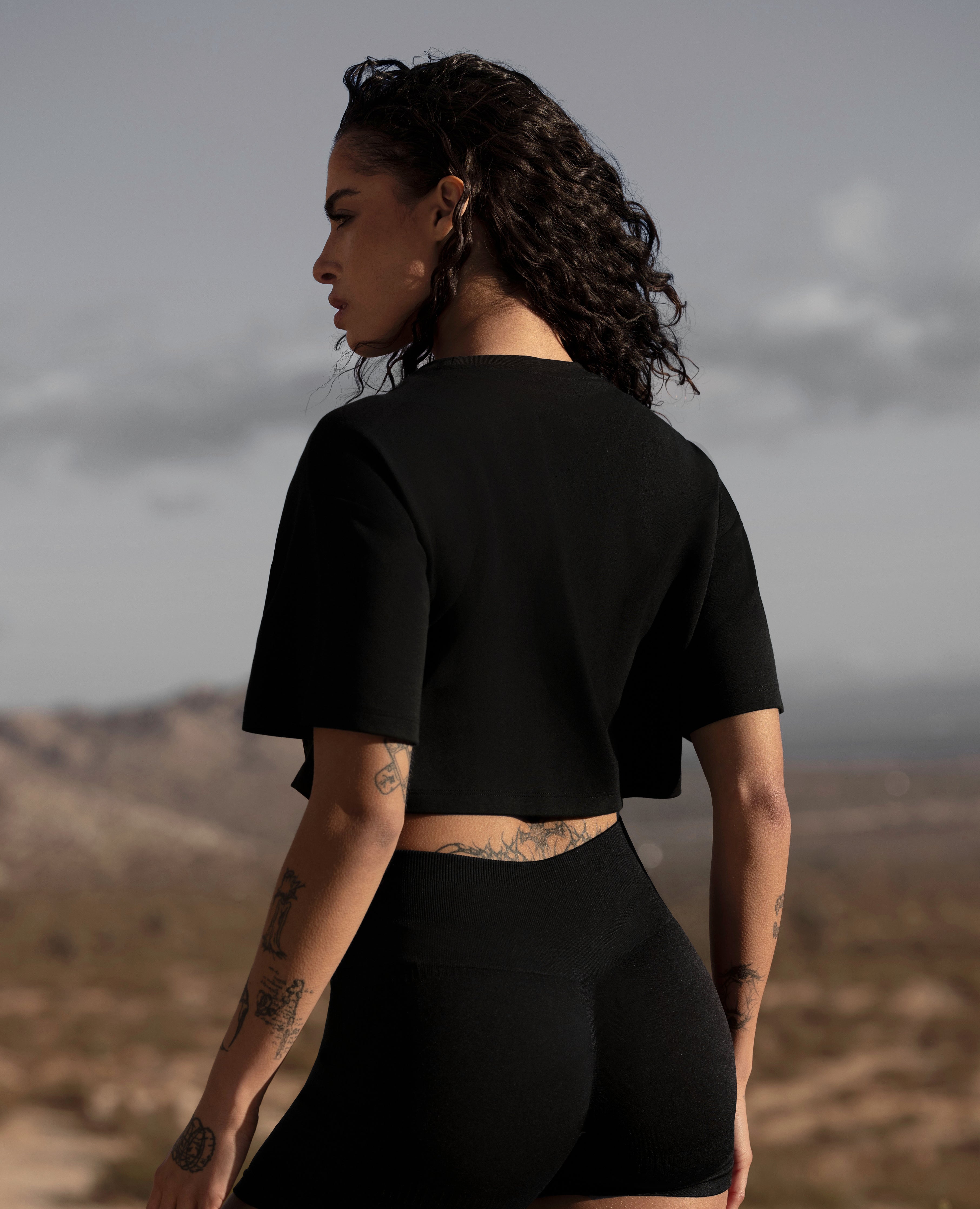 Super Cropped Comfy T-Shirt - Schwarz