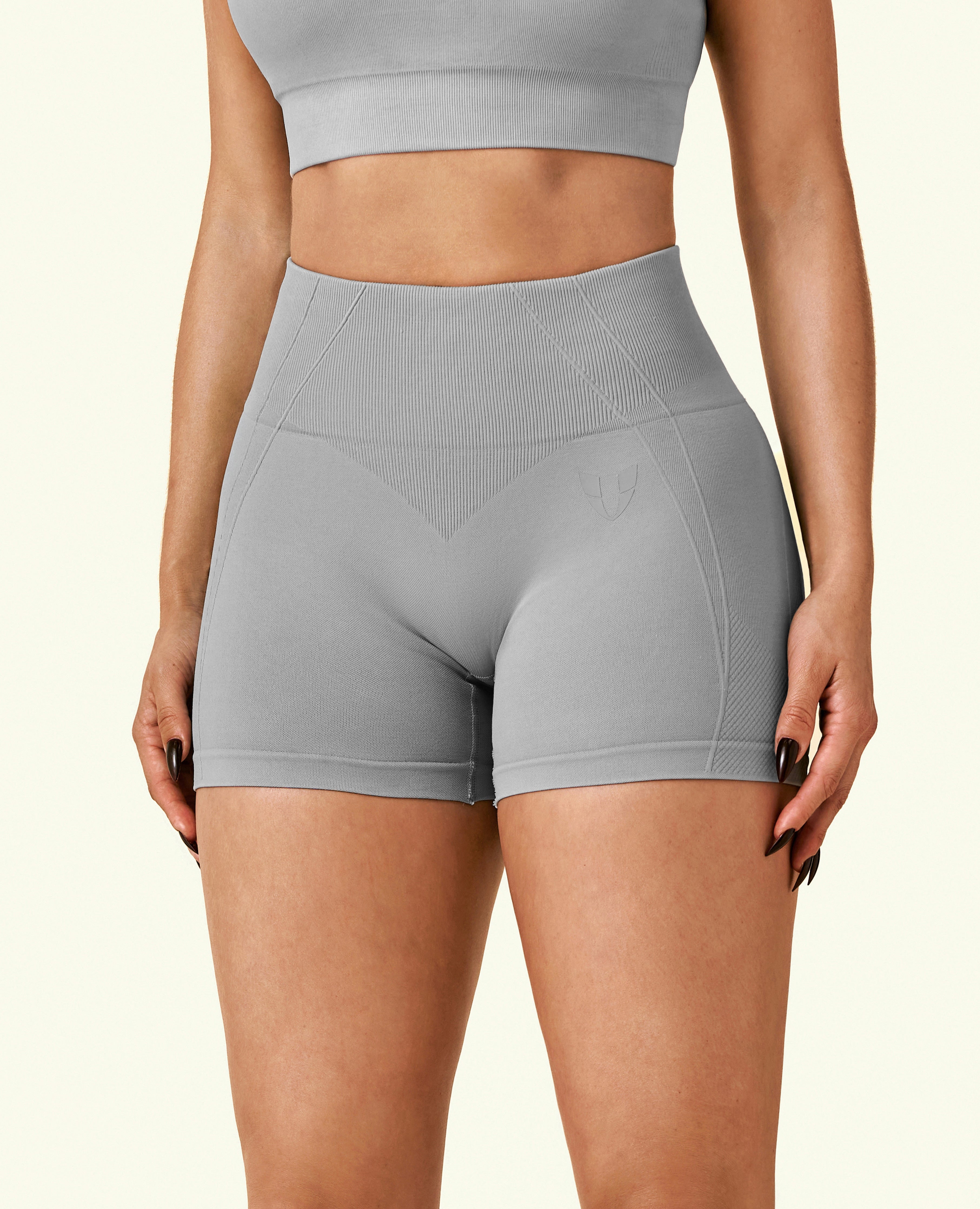 Force Scrunch Butt Shorts - Zementgrau