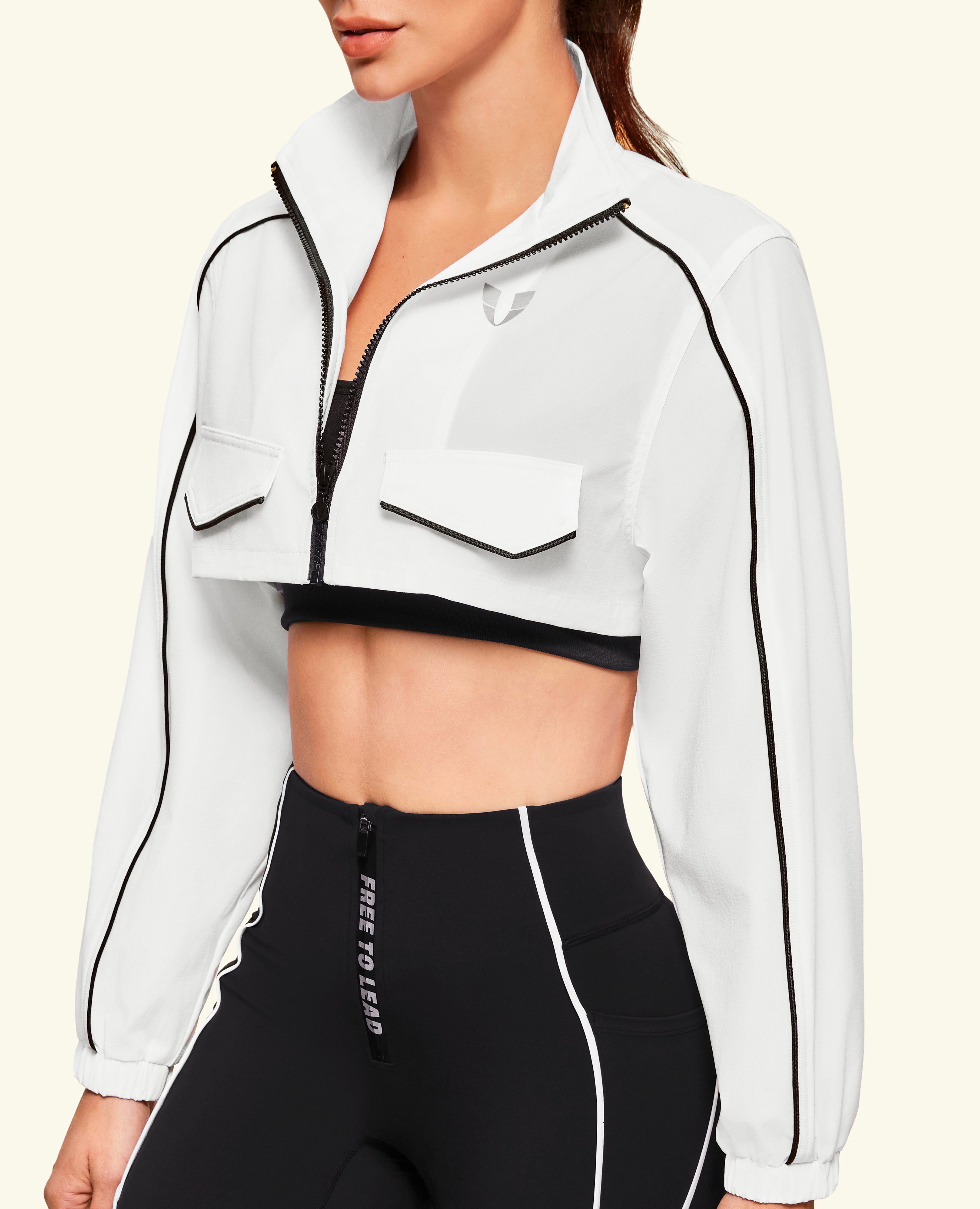 Move-on Stand Collar Cropped Jacket - Weiß