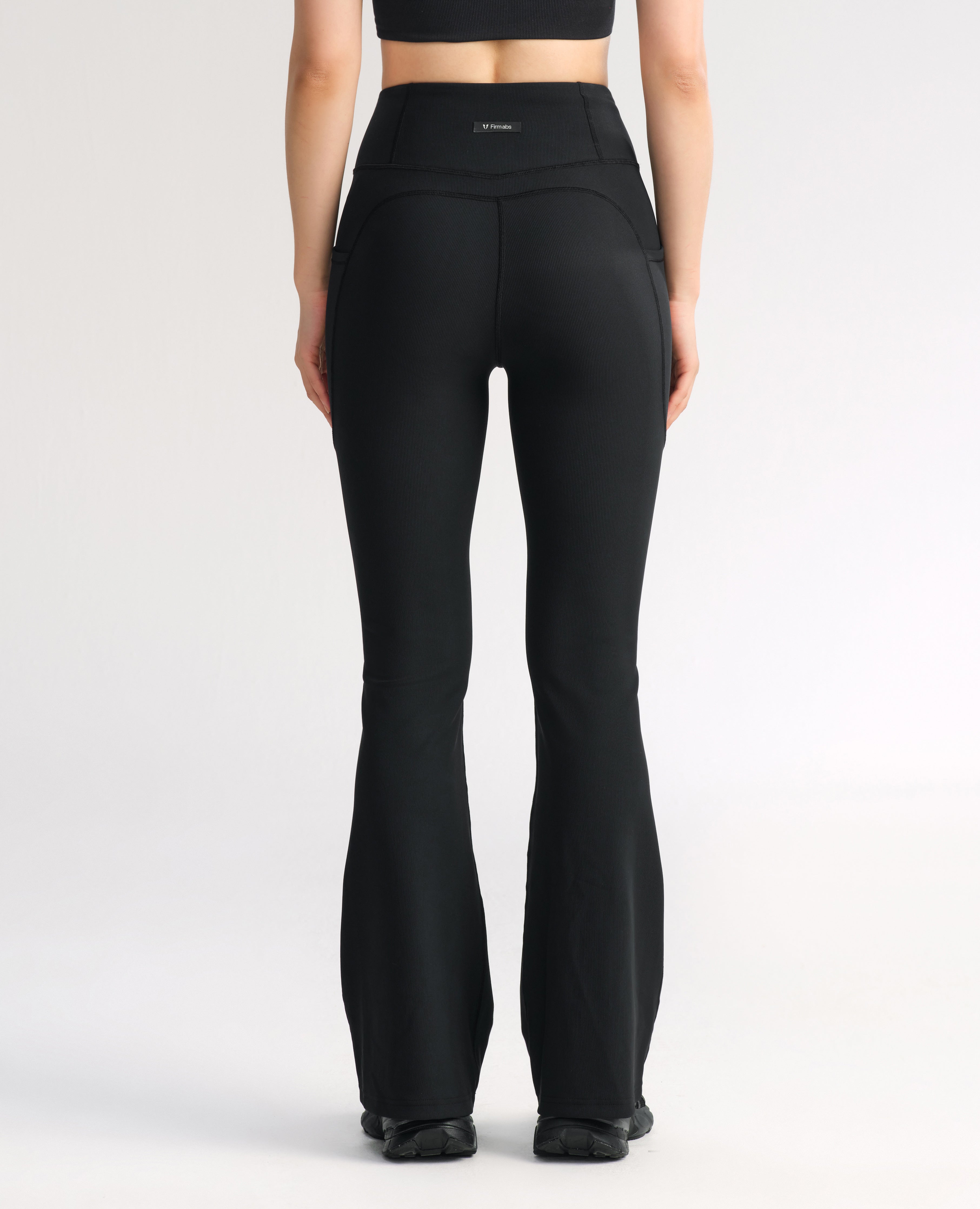 High-Waist-Fleece-Leggings mit Schlag - Schwarz
