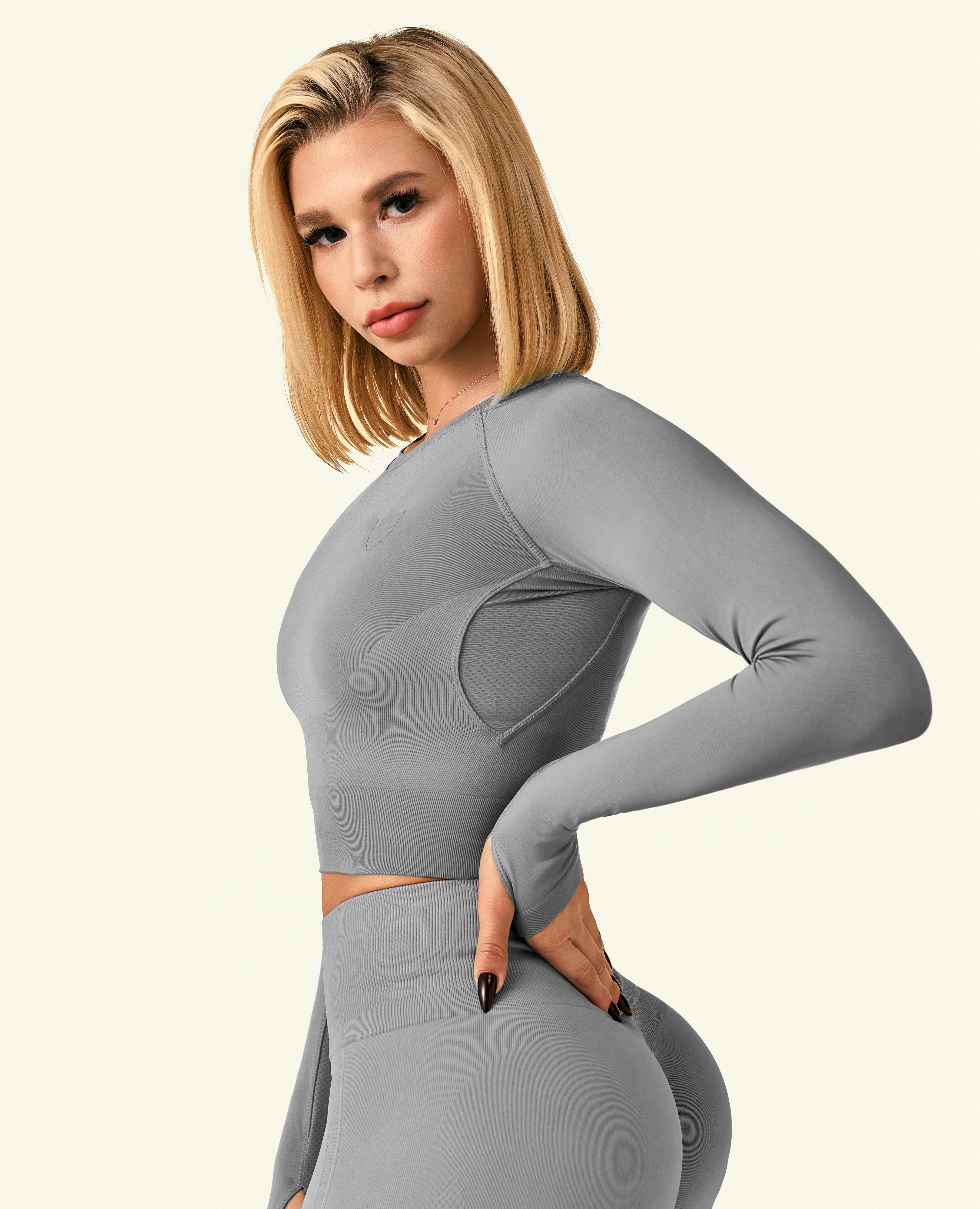 Hold Tight Cropped Long Sleeve T-Shirt - Zementgrau