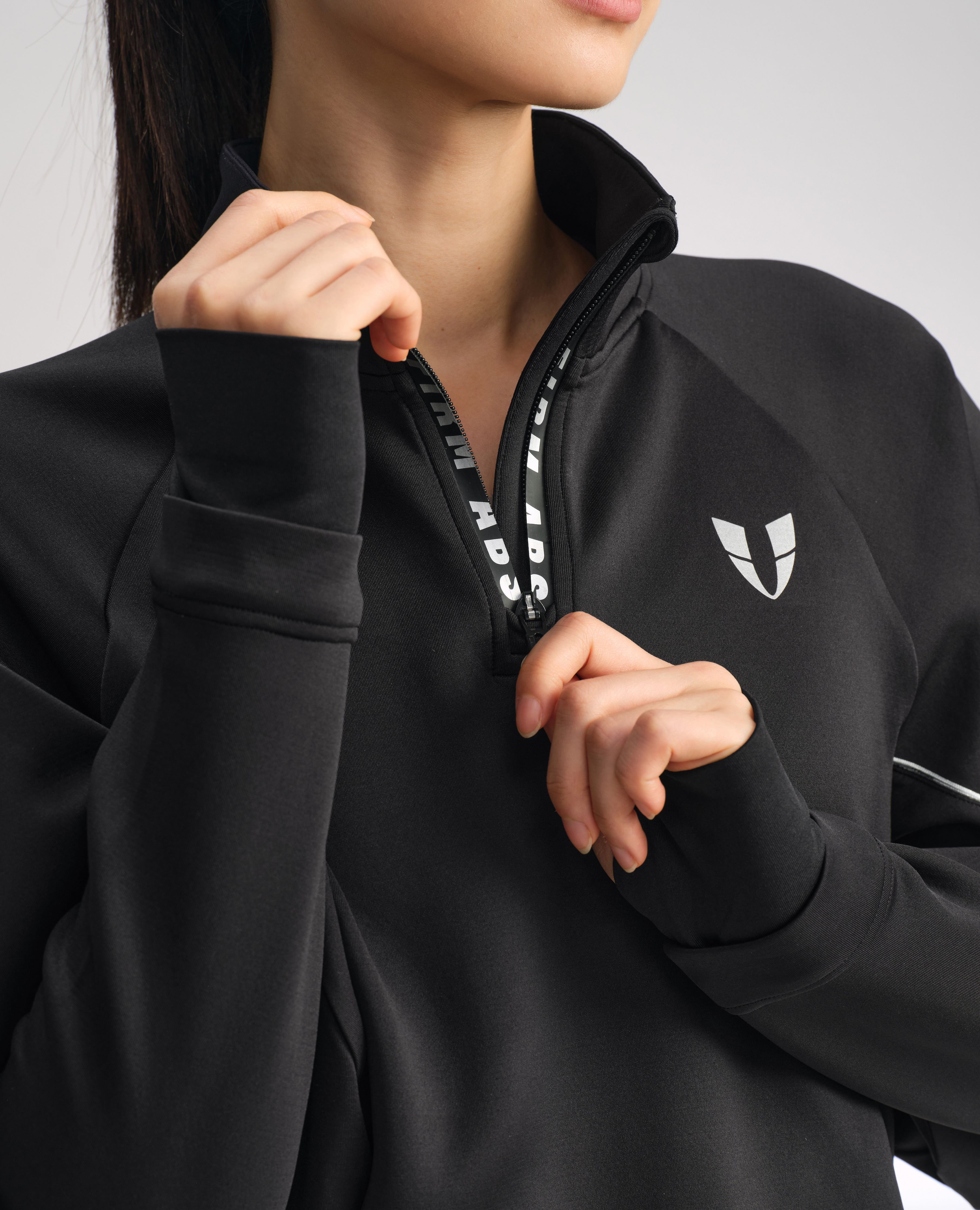 Sportpullover mit Stehkragen und Halbreißverschluss - Schwarz