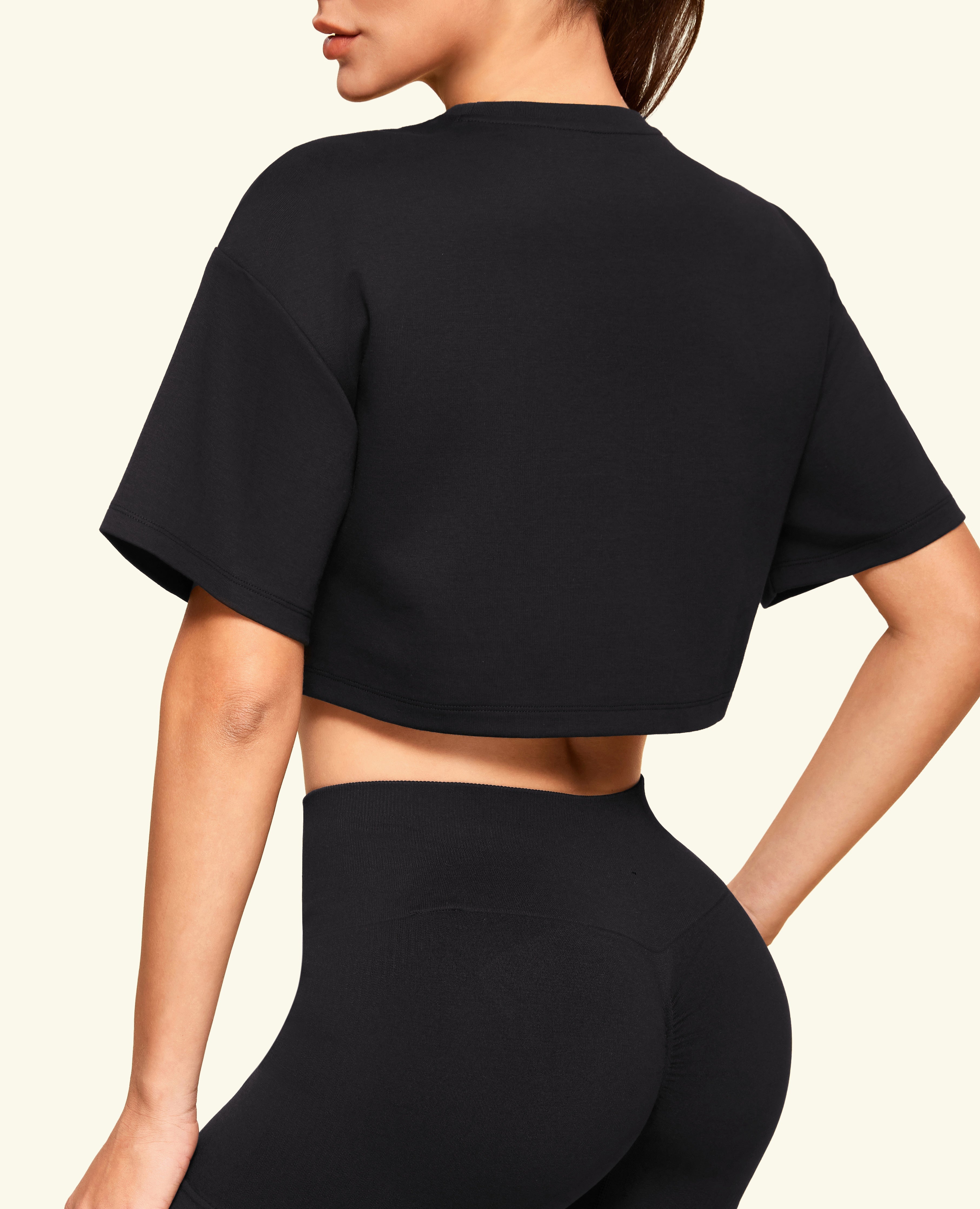 Super Cropped Comfy T-Shirt - Schwarz