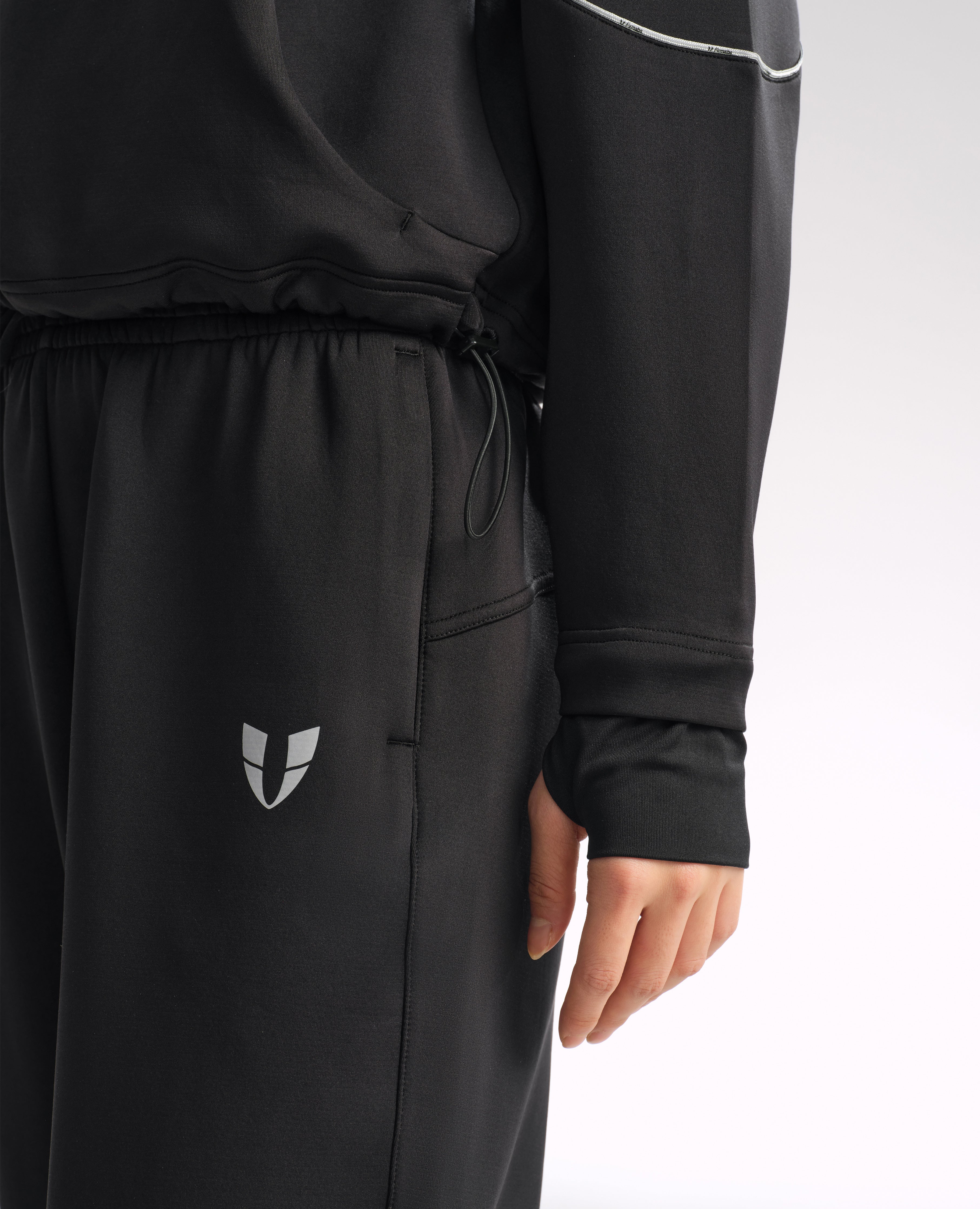 Sportpullover mit Stehkragen und Halbreißverschluss - Schwarz