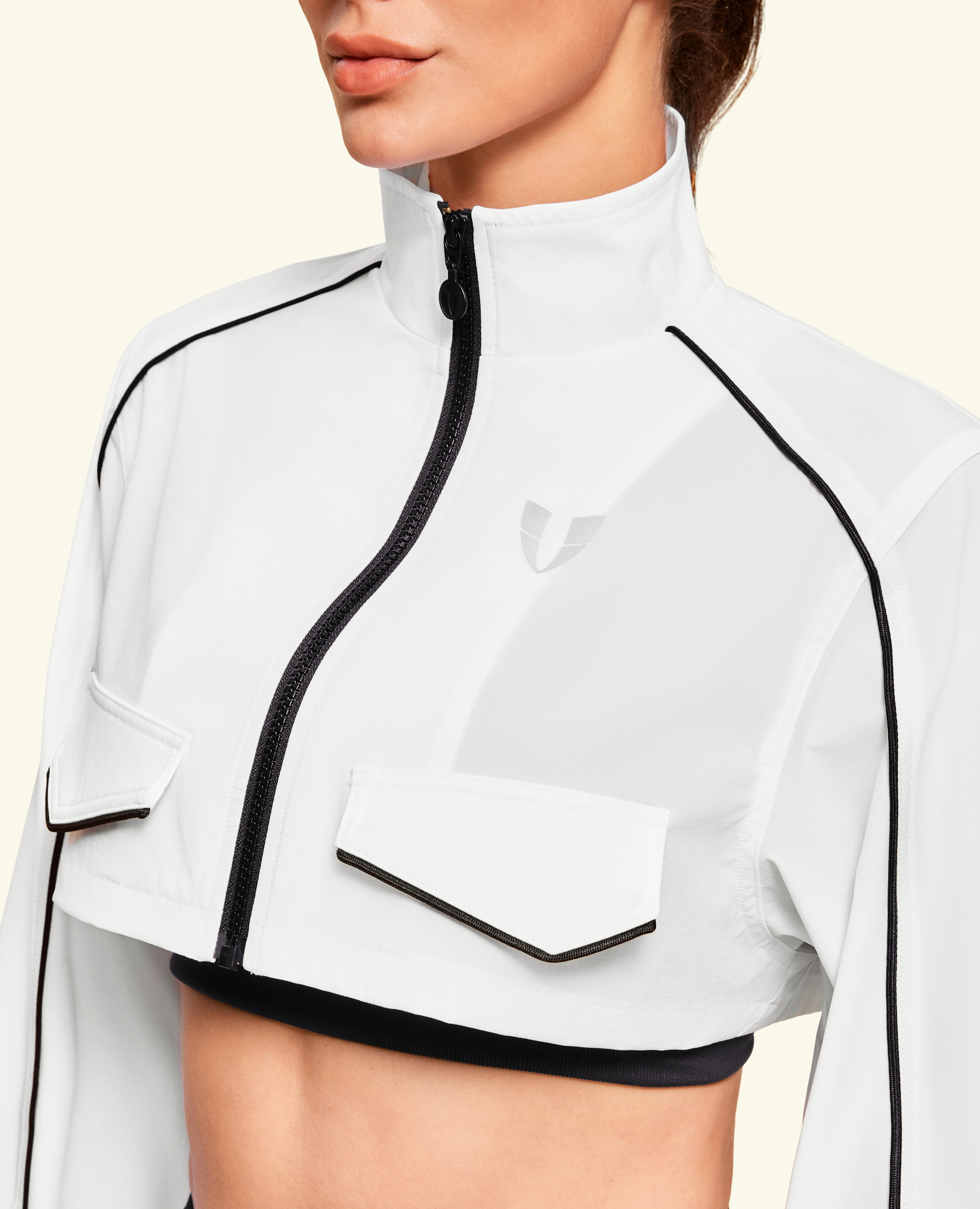 Move-on Stand Collar Cropped Jacket - Weiß