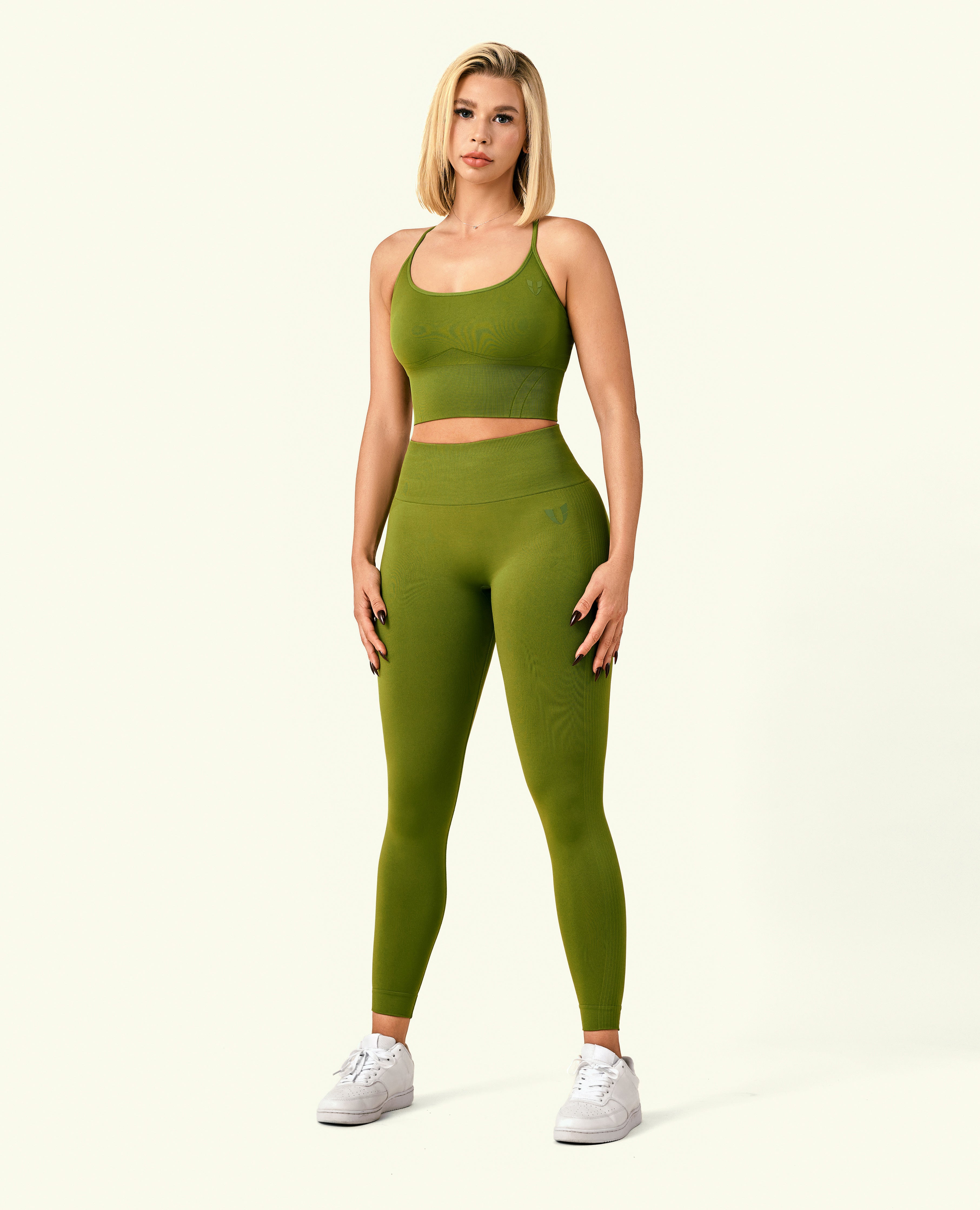 Energy Strait Strap Longline Top - Grasgrün