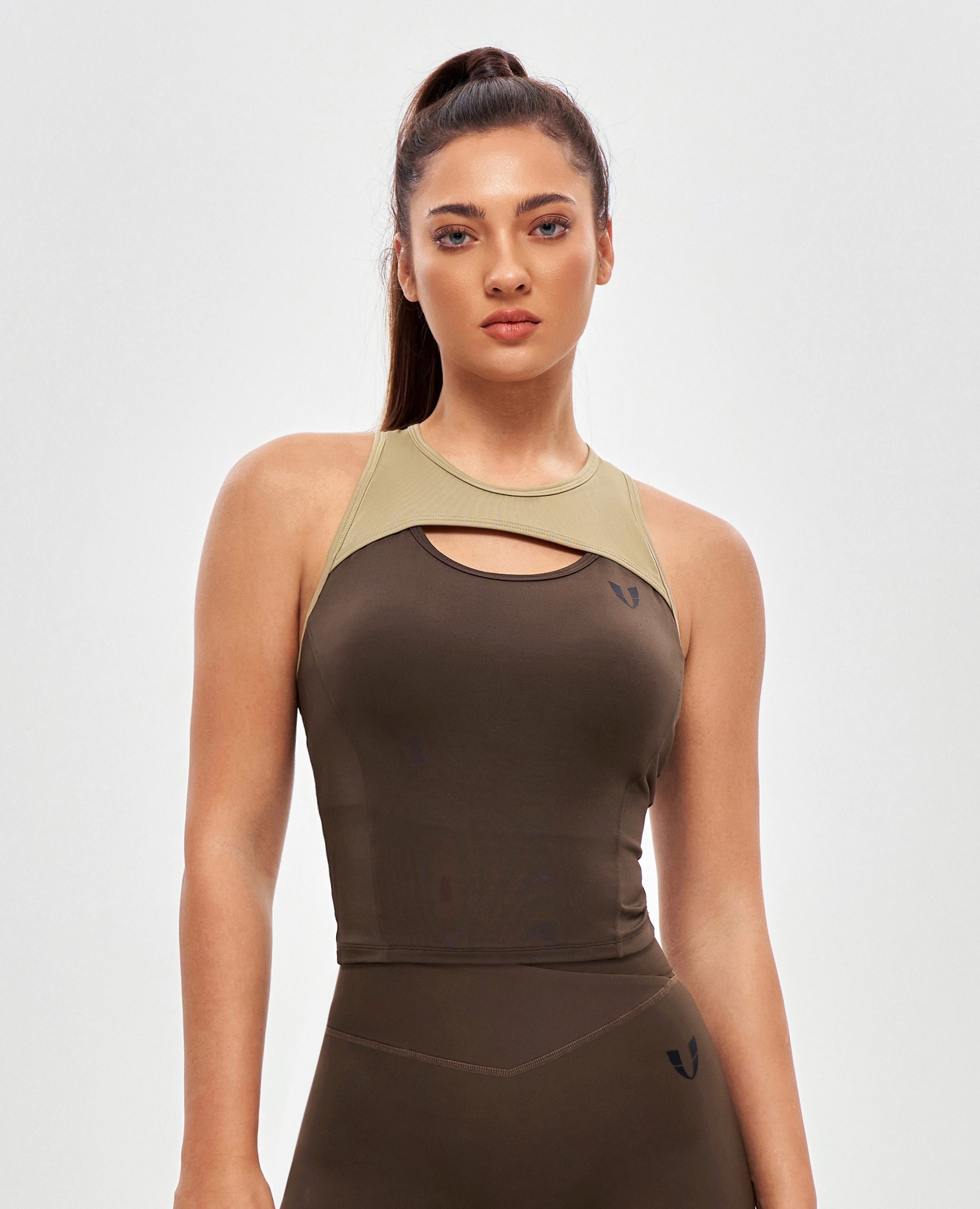 Tanktop mit Cut-outs – Dunkelbraun