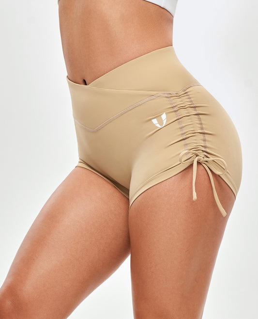 Scrunch-Butt-Shorts mit V-Taille – Khakigelb