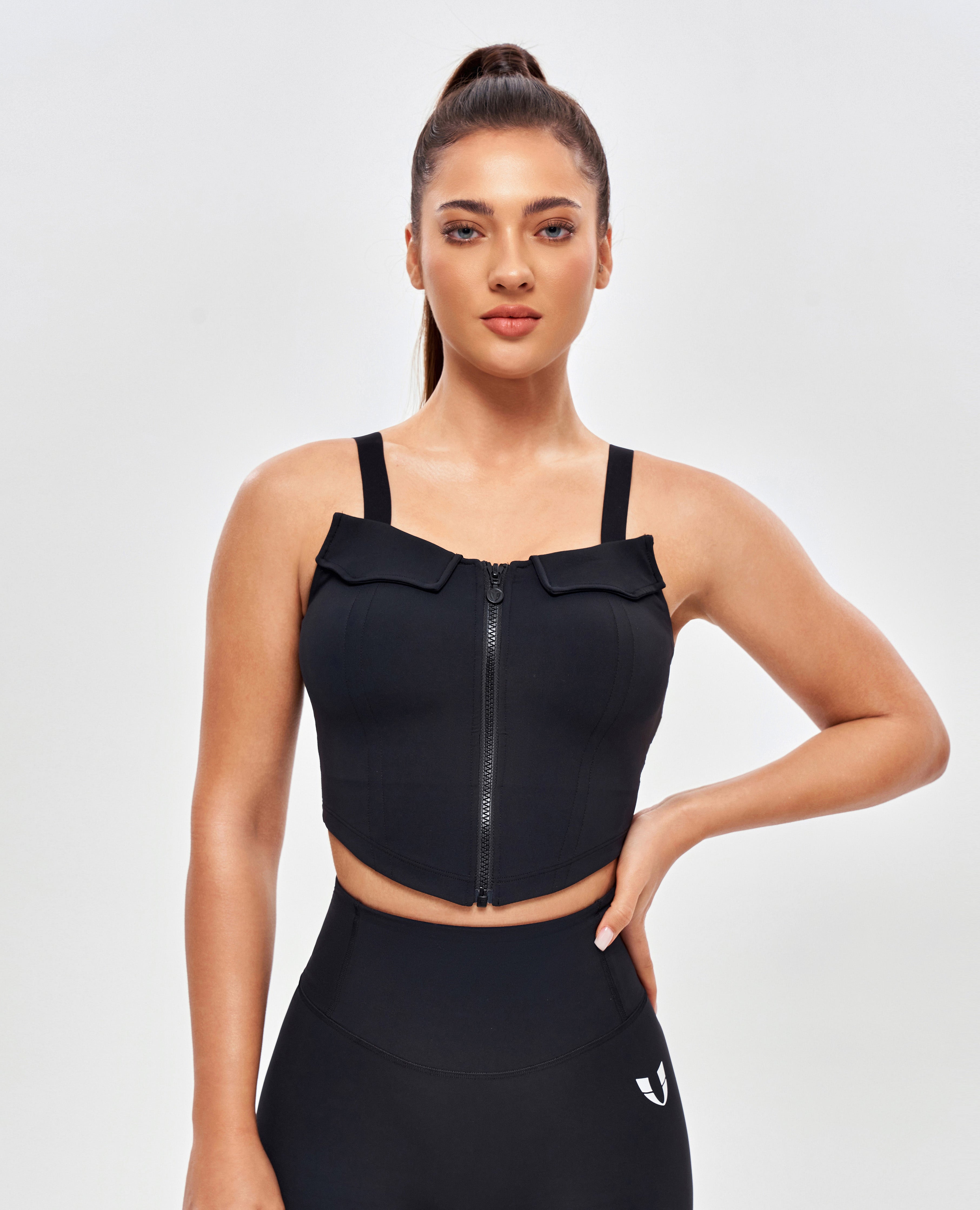 Gepolstertes Cargo-Tanktop – Schwarz