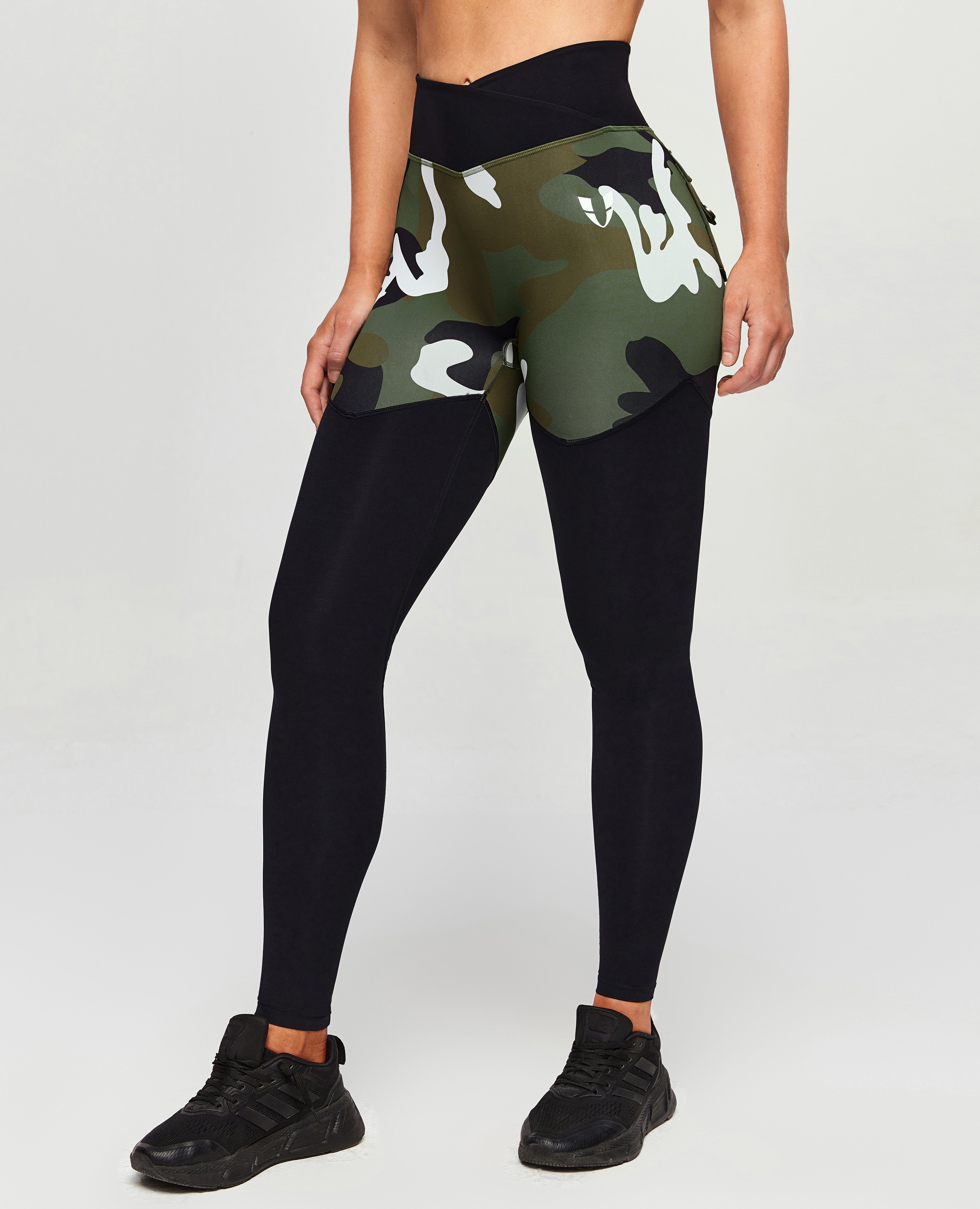 Gym Leggings with V-Waist - White Green Camouflage