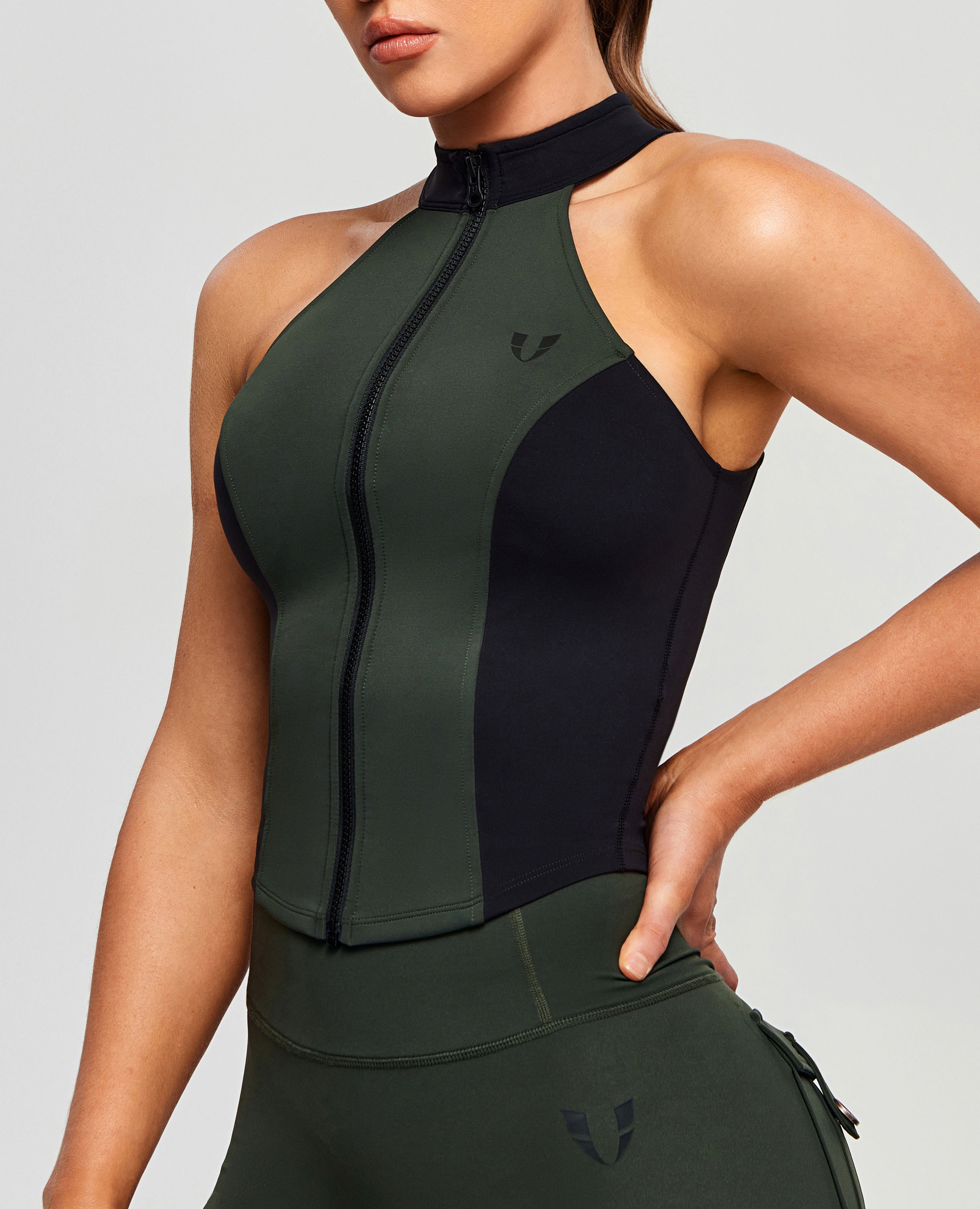 Gym Tank in Contrast Color – Dark Green and Black