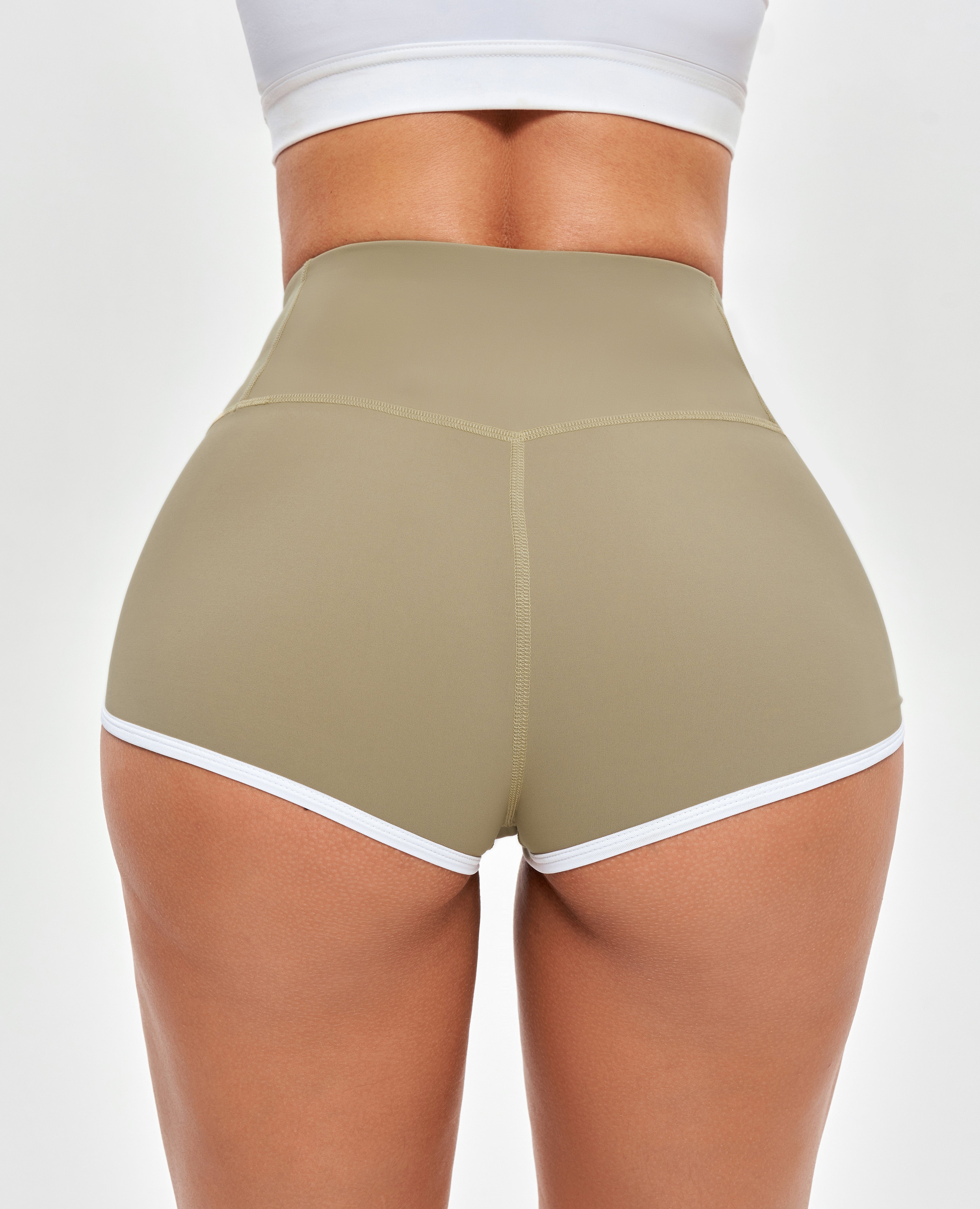 Shorts mit hoher Taille – Beige