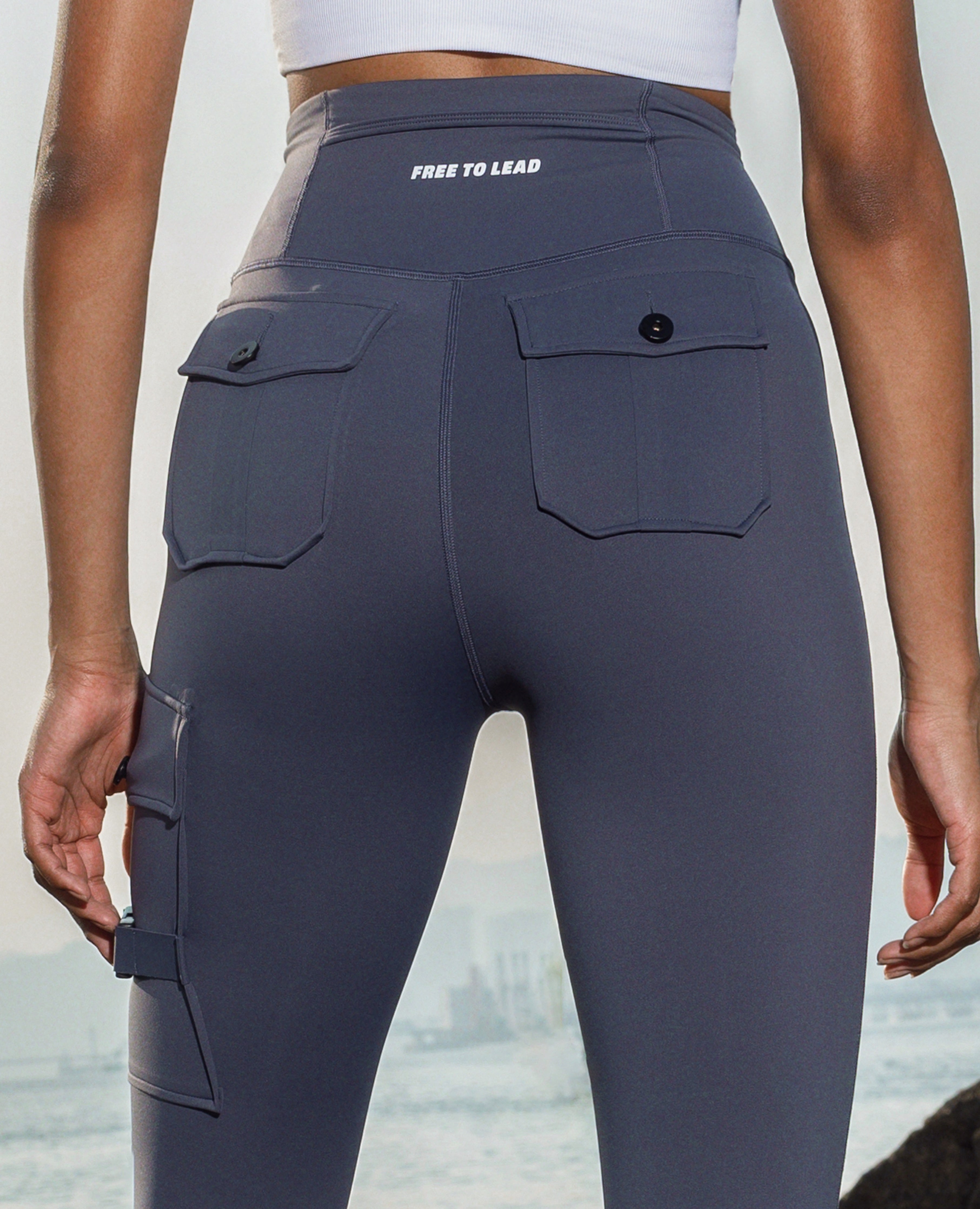 Cargo High -Waisted Pocket Leggings Plus - Bristol Blue