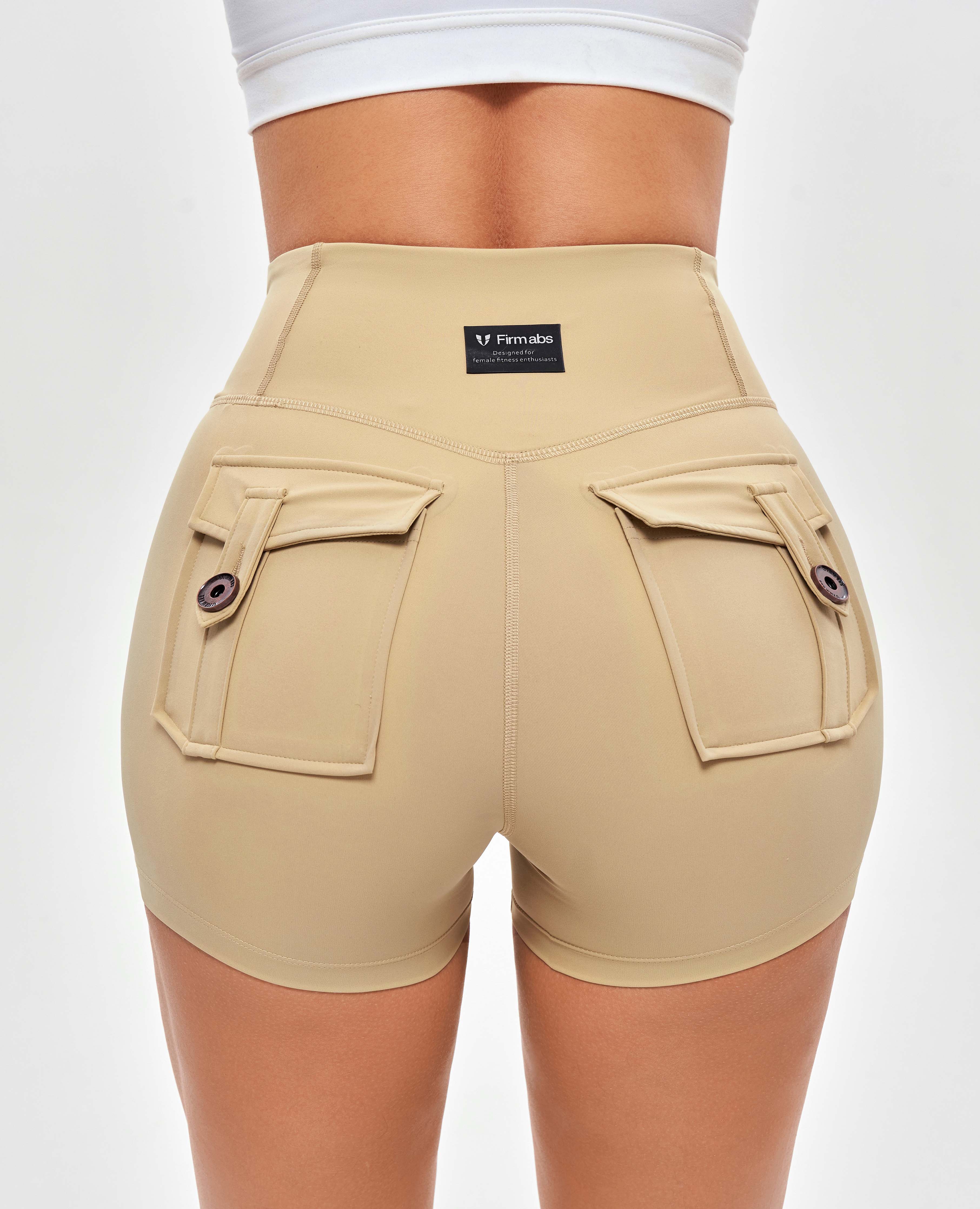 Cargo-Shorts mit V-Taille Plus – Khakigelb