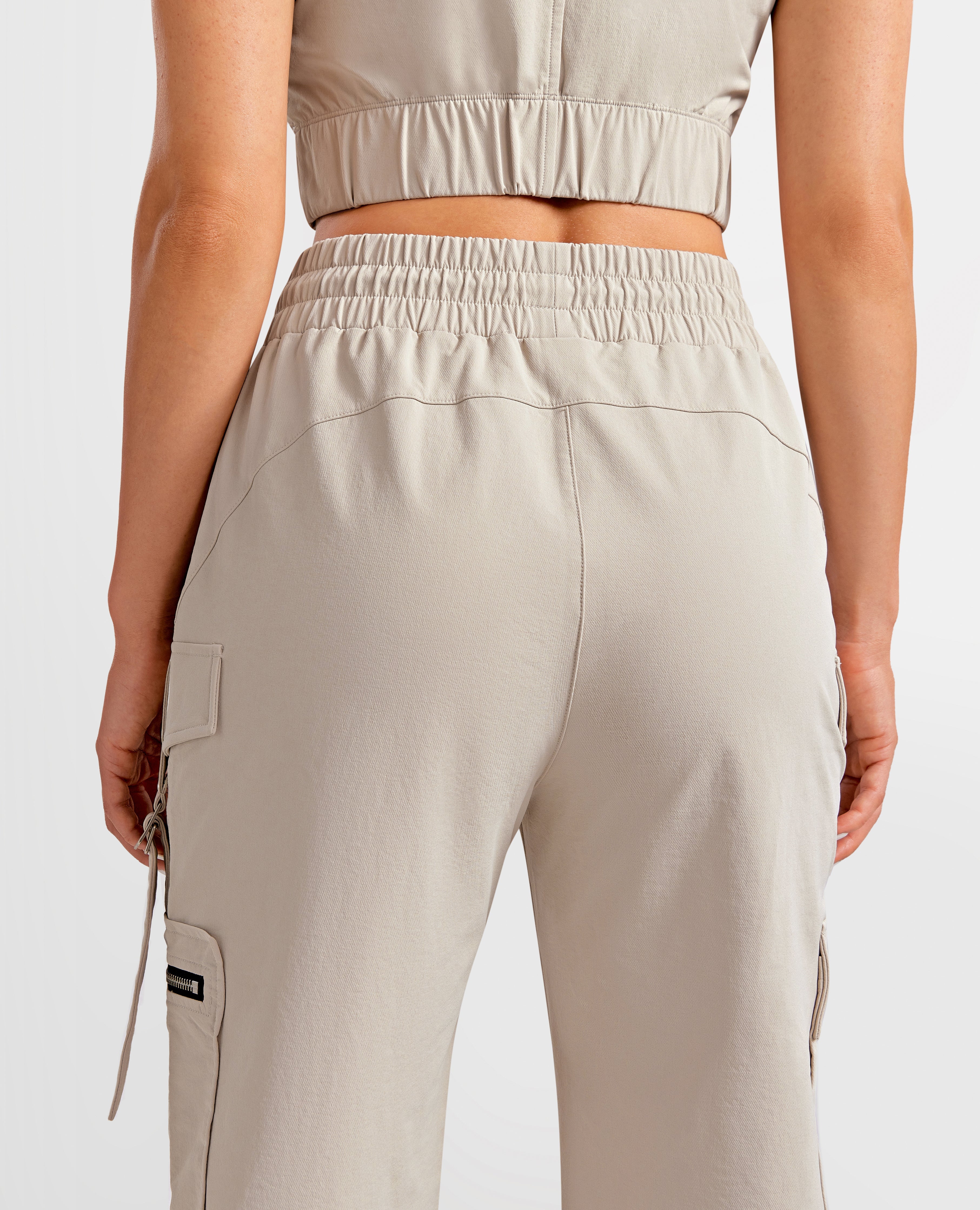 Loose Fit Cargo Power Pants - apricots gray