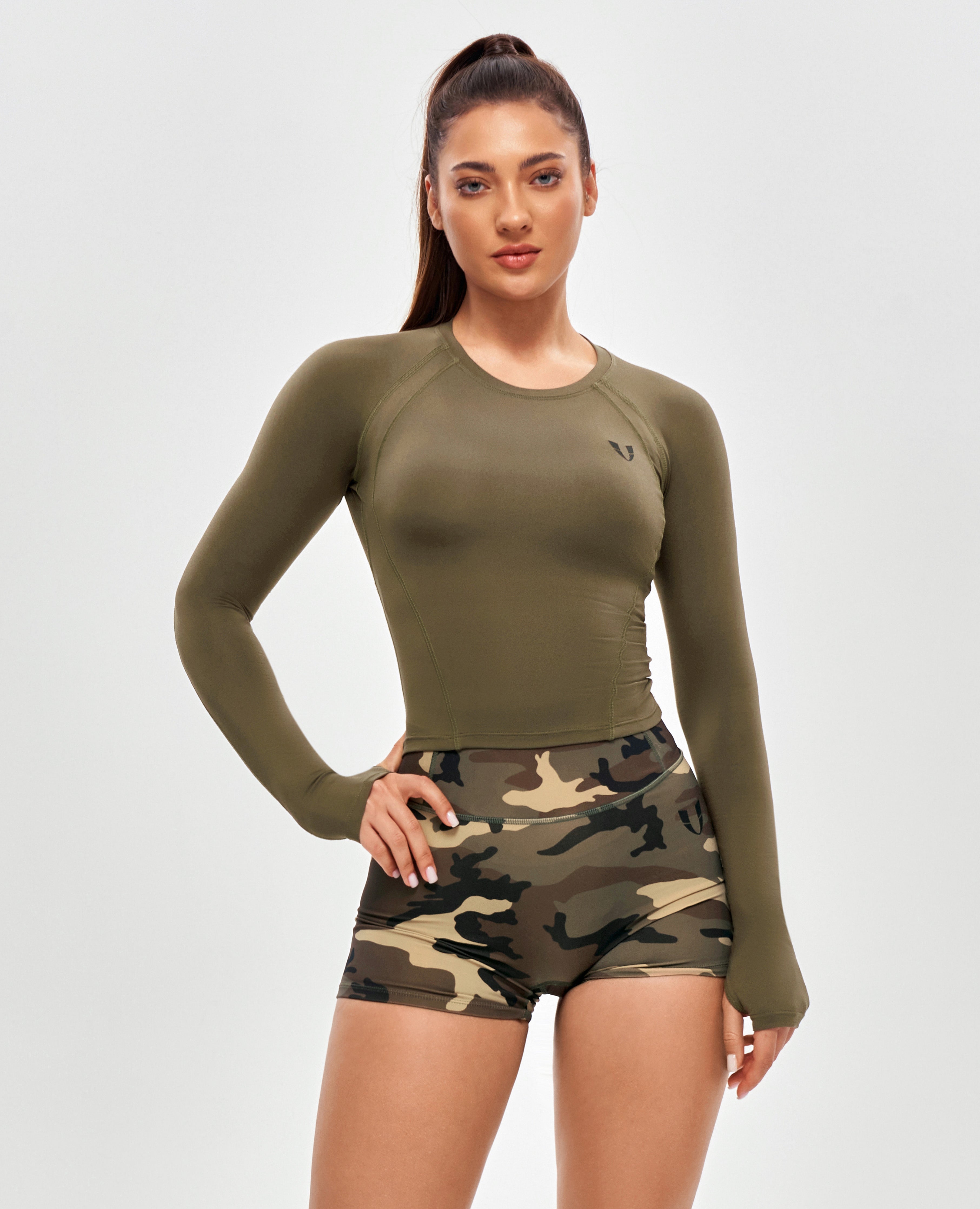 Crop-Top mit langen Ärmeln – Kampfgrün