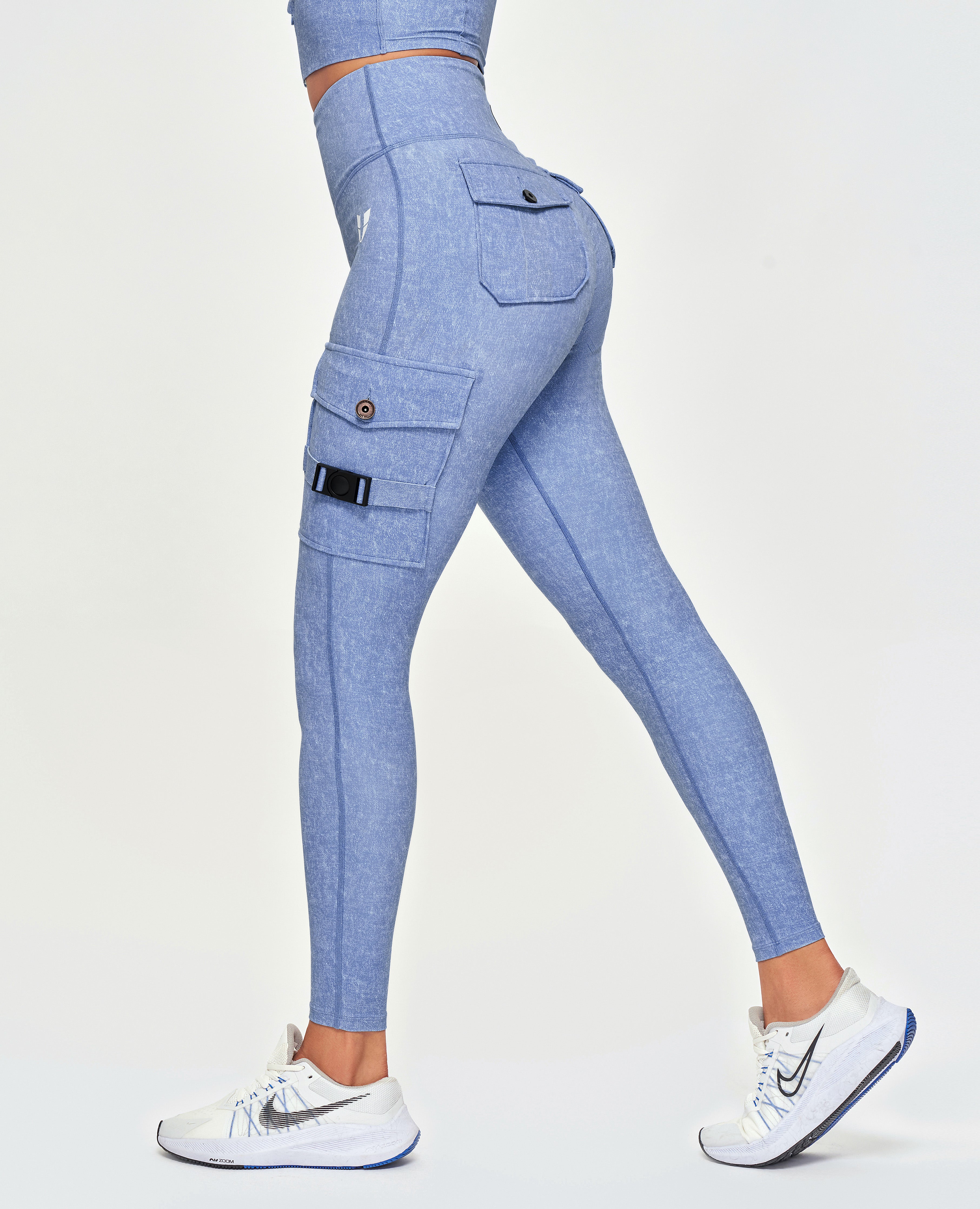 Cargo Fitness Leggings – Helles Denimblau