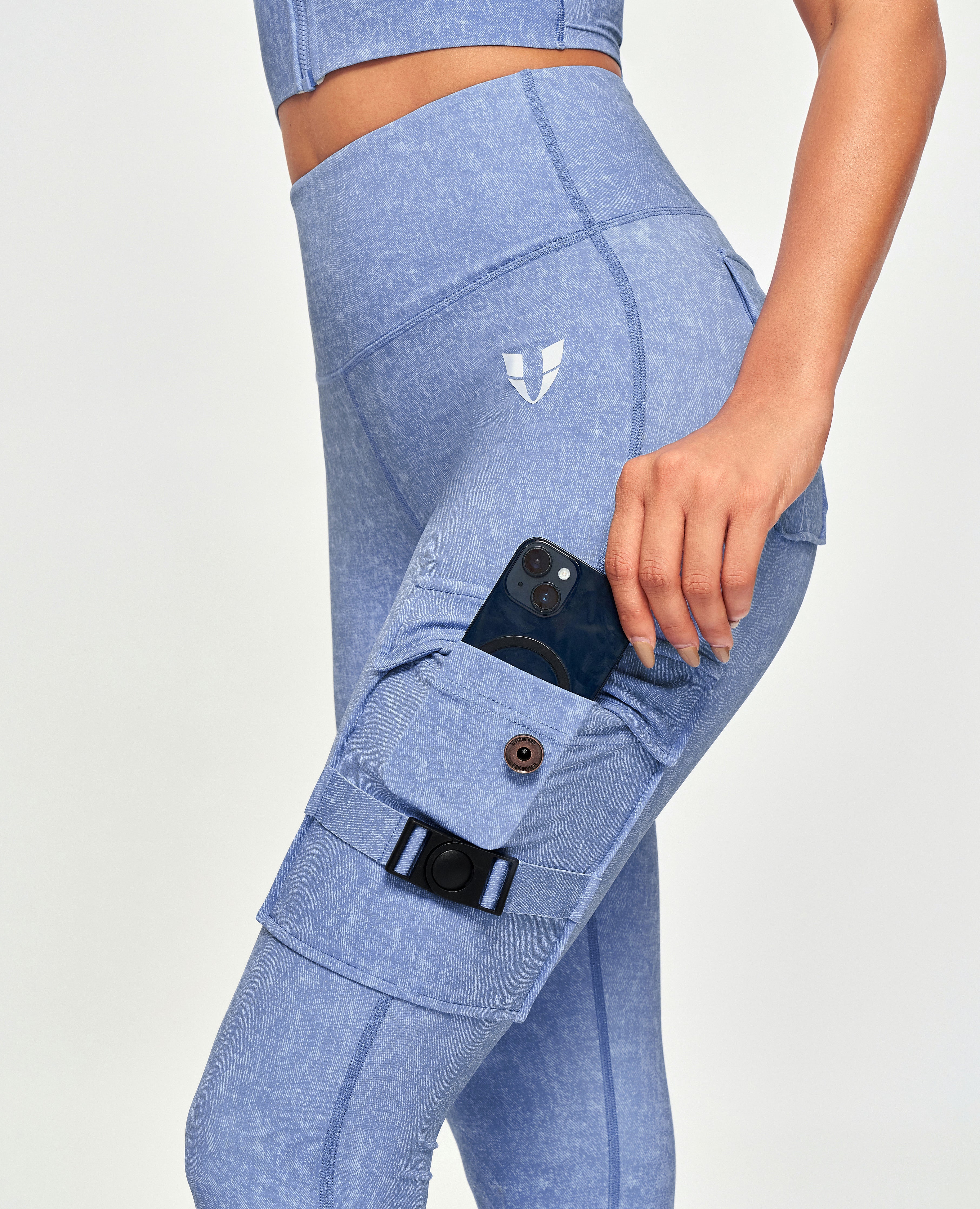 Cargo Fitness Leggings – Helles Denimblau