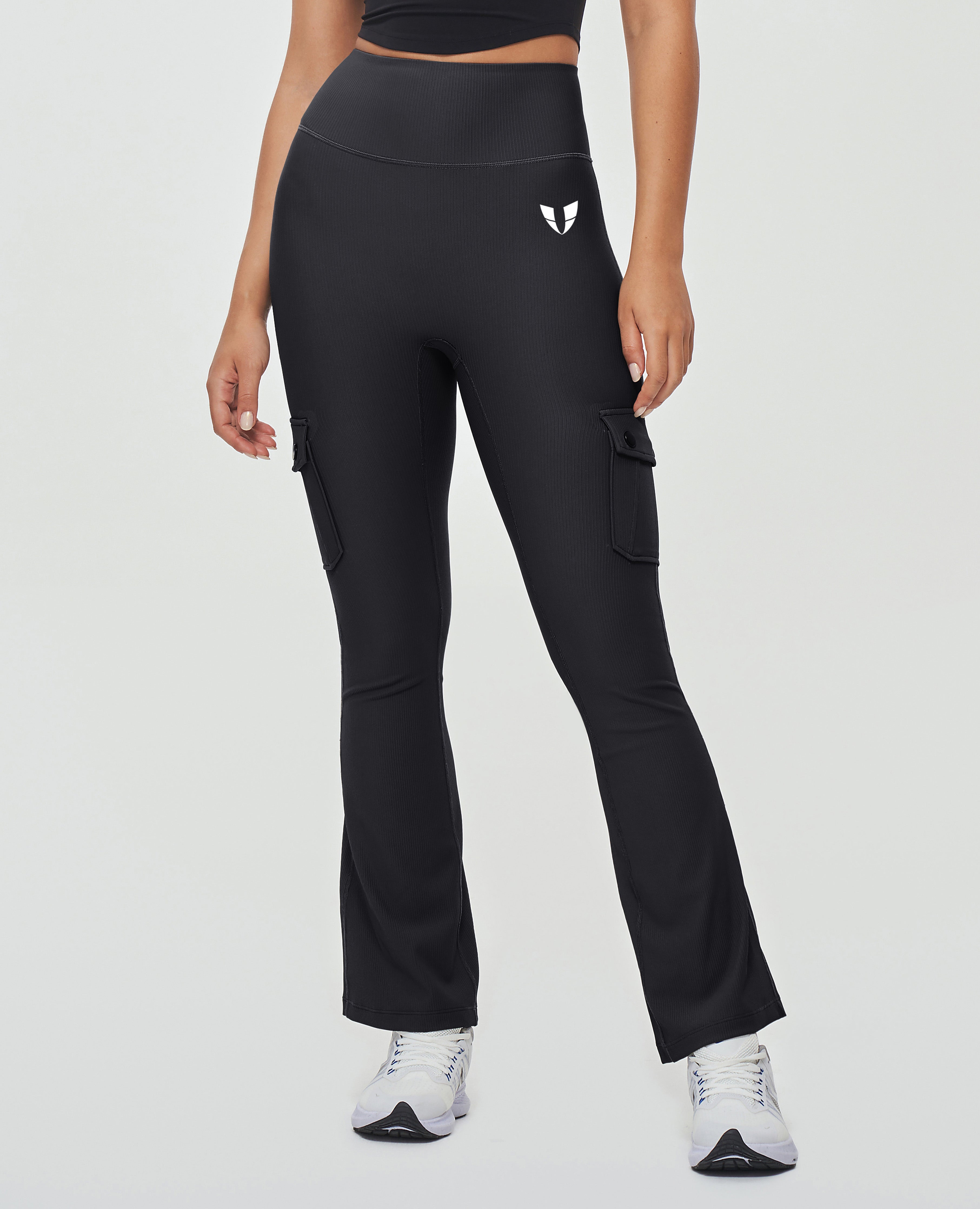 Cargo Pocket Flare Leggings – Schwarz