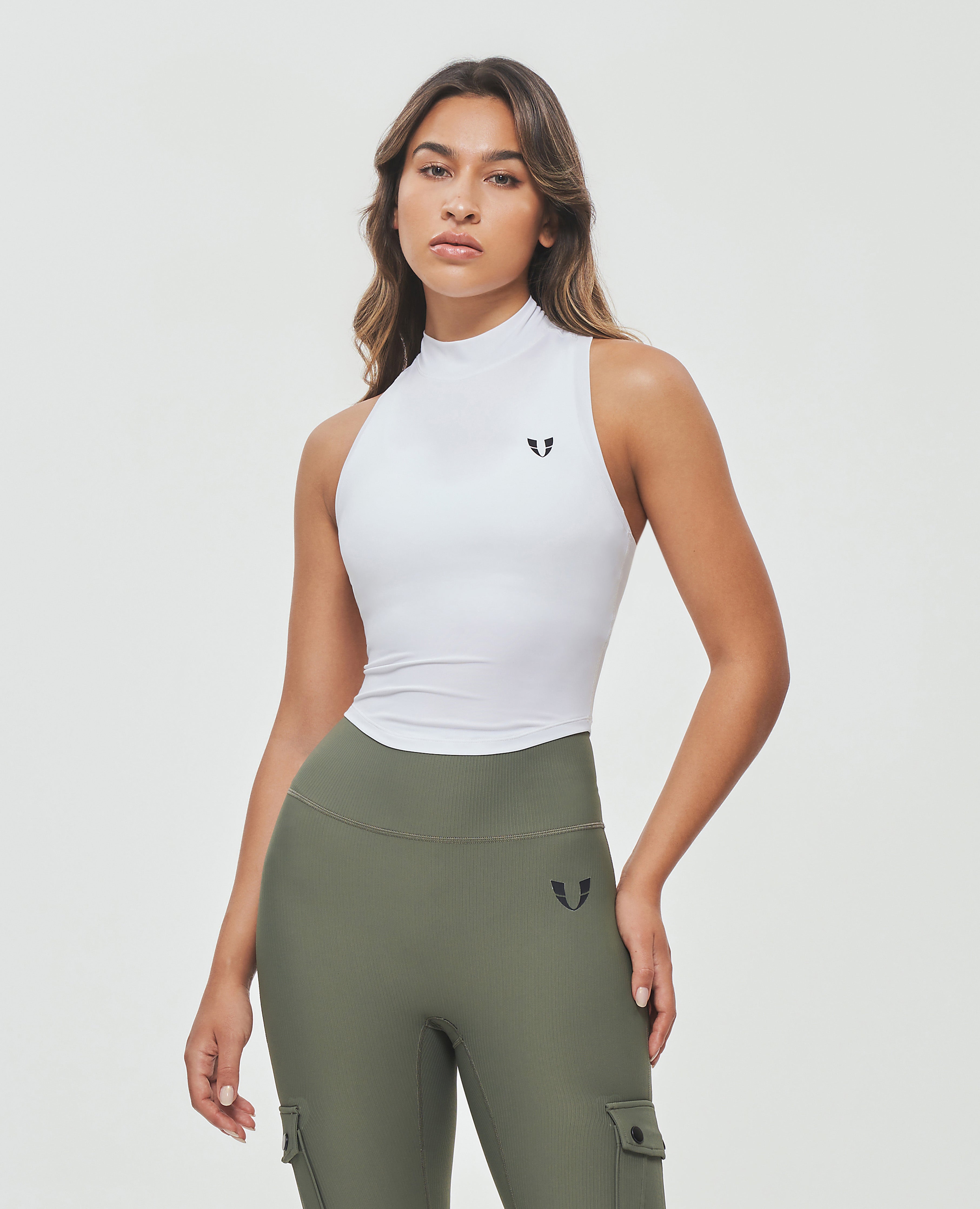 Sport-Tanktop mit hohem Kragen – Weiß