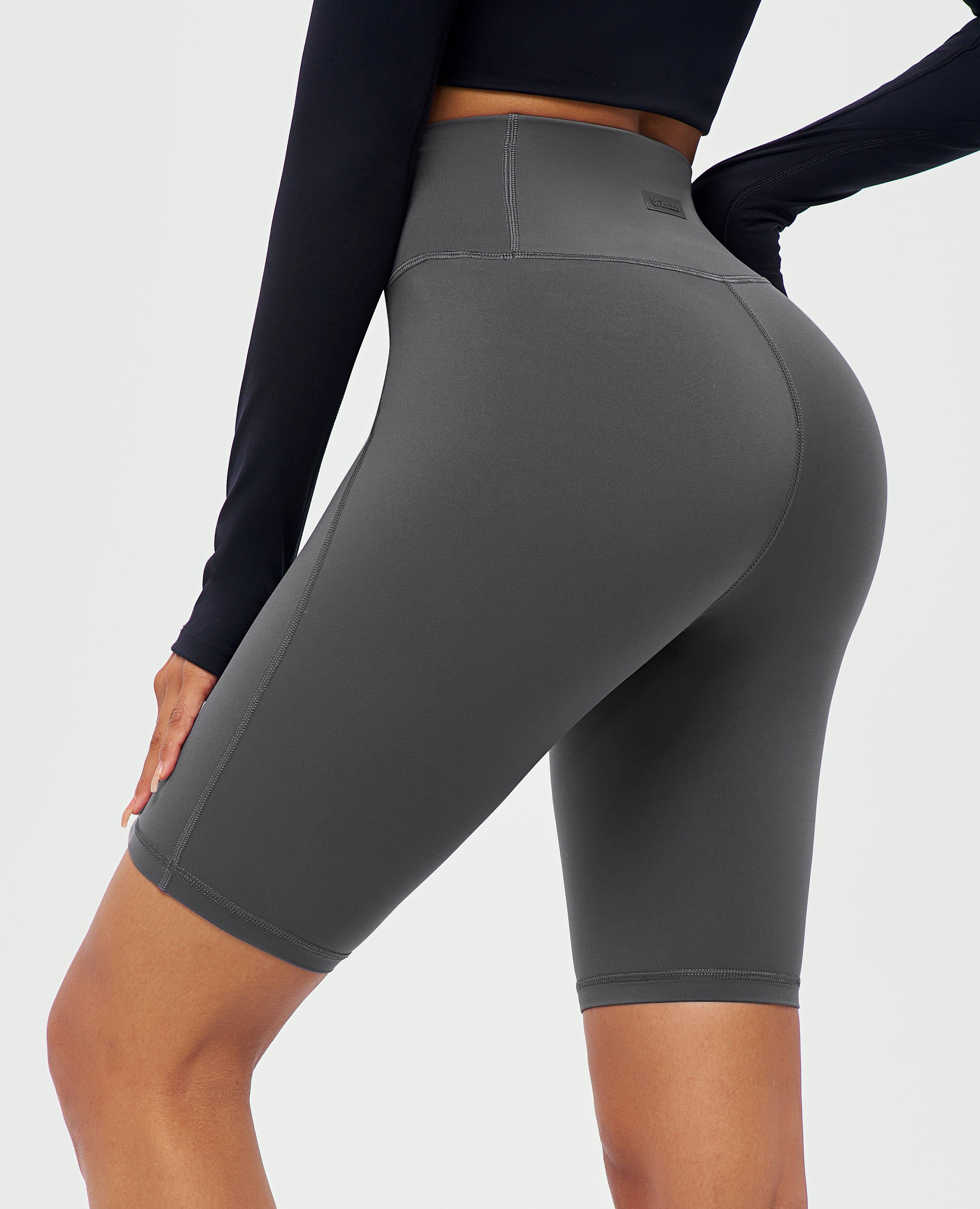 High-rise Trainingsshorts – Grau