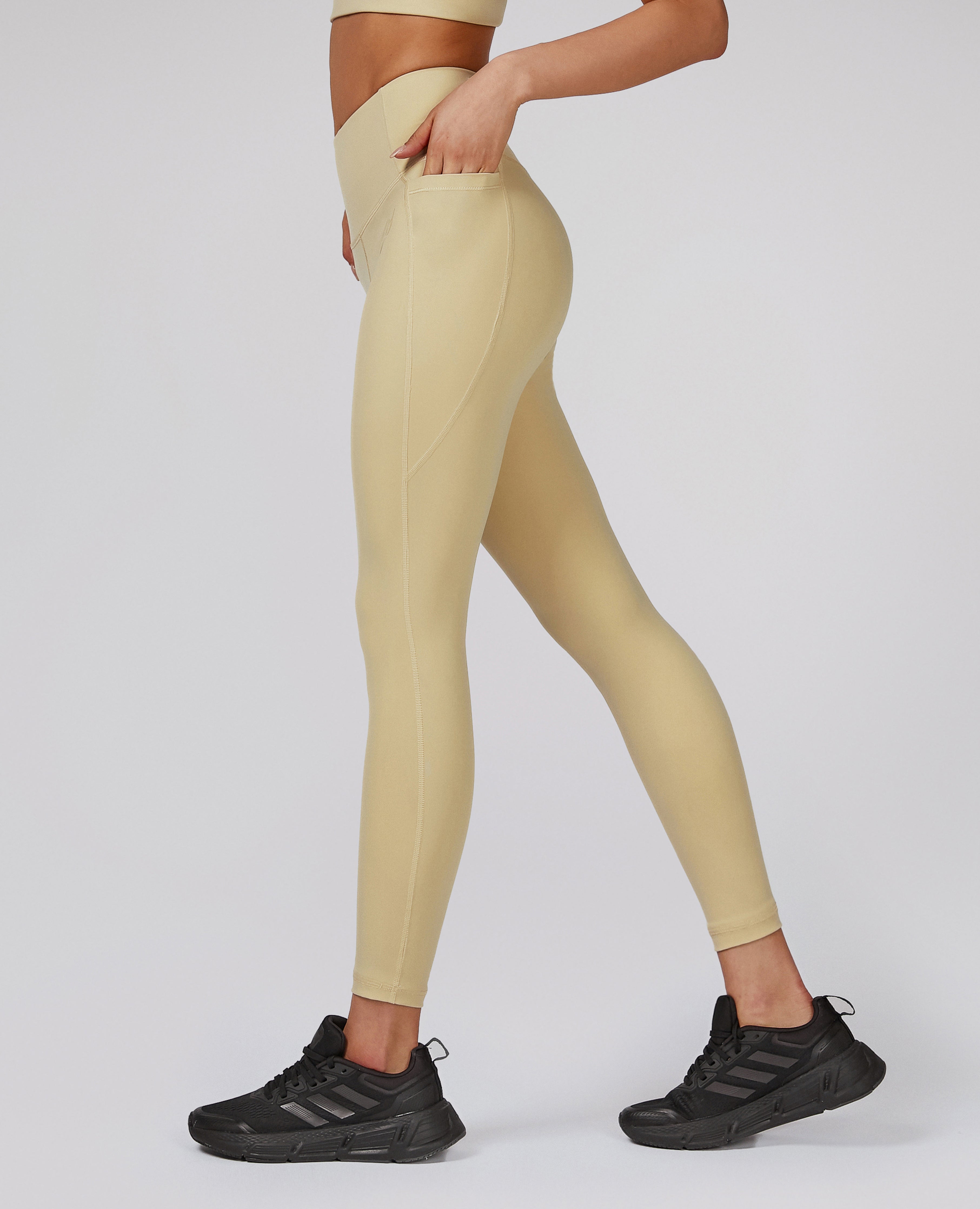 High-waisted Gym Leggings – Hellgelb