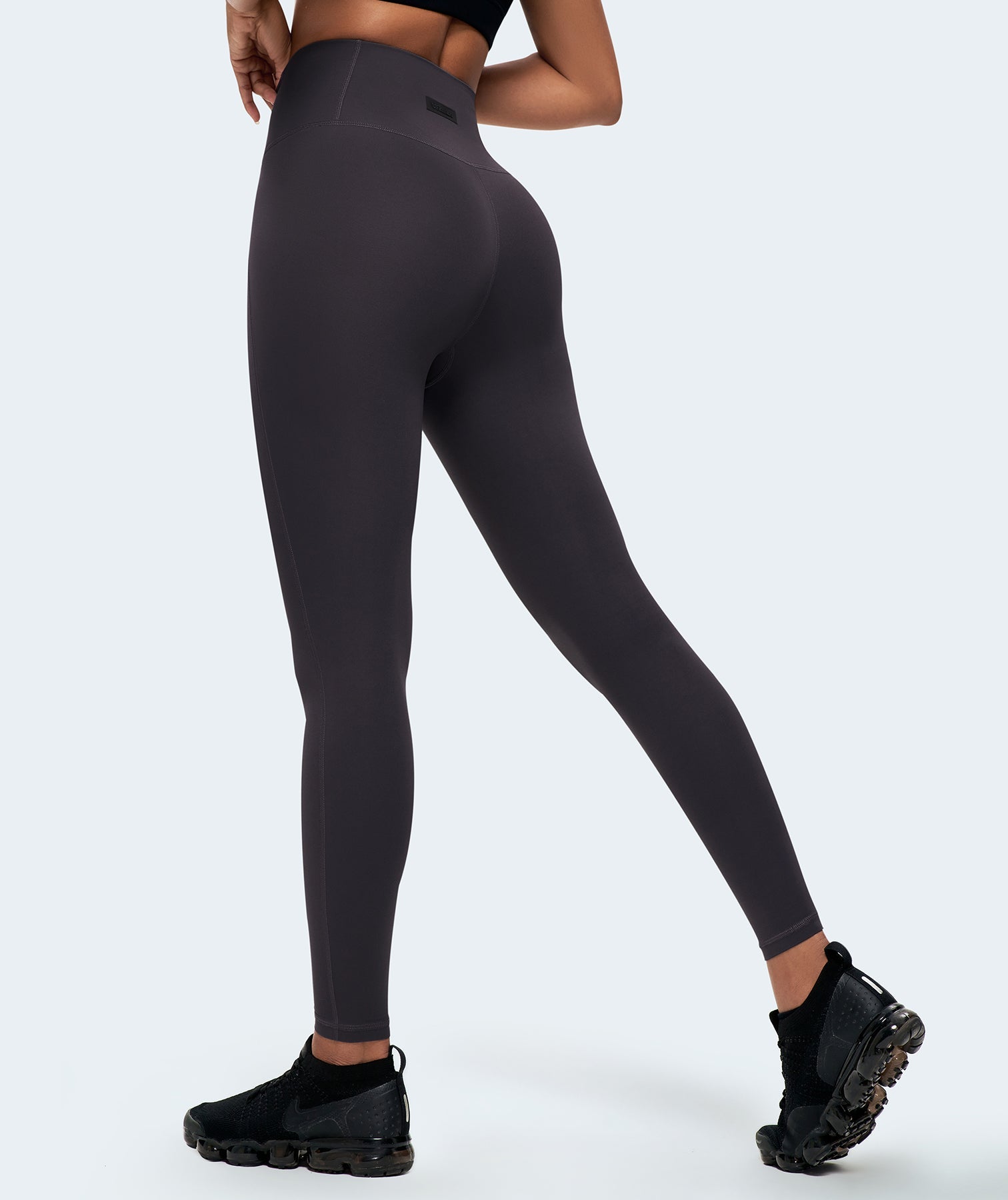 Nakedfeel Leggings mit hoher Taille – Tephra Grau