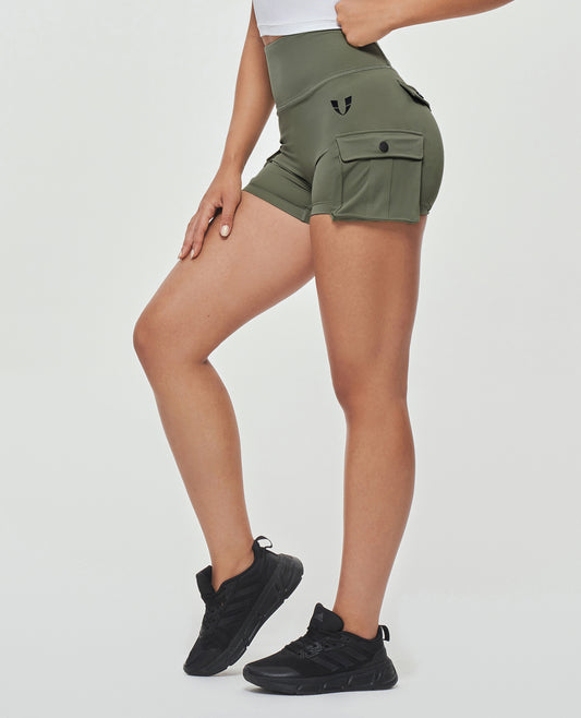 Cargo-Shorts mit Scrunch Butt – Olivgrün