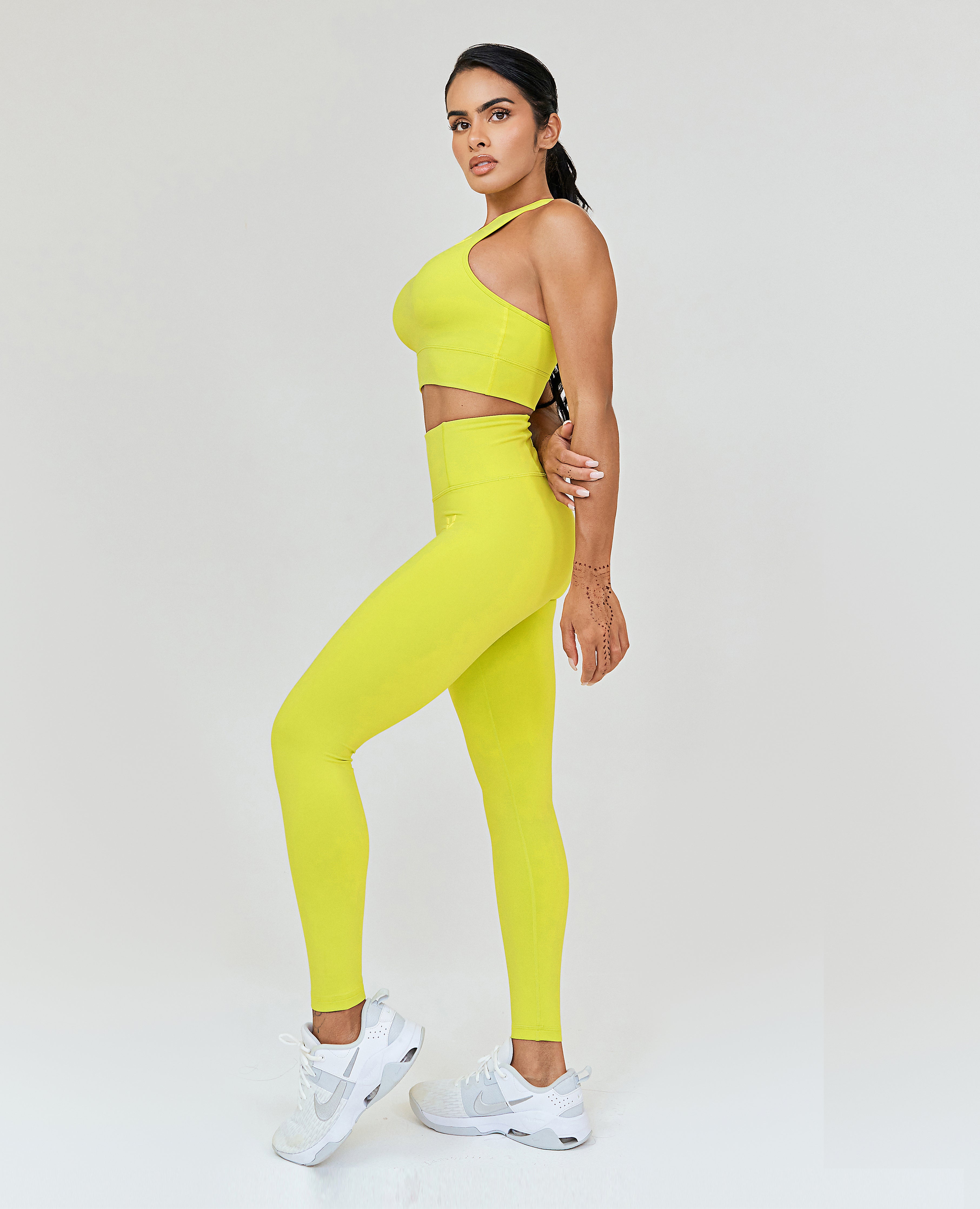 Seamless Scrunch Butt Leggings – Gelb