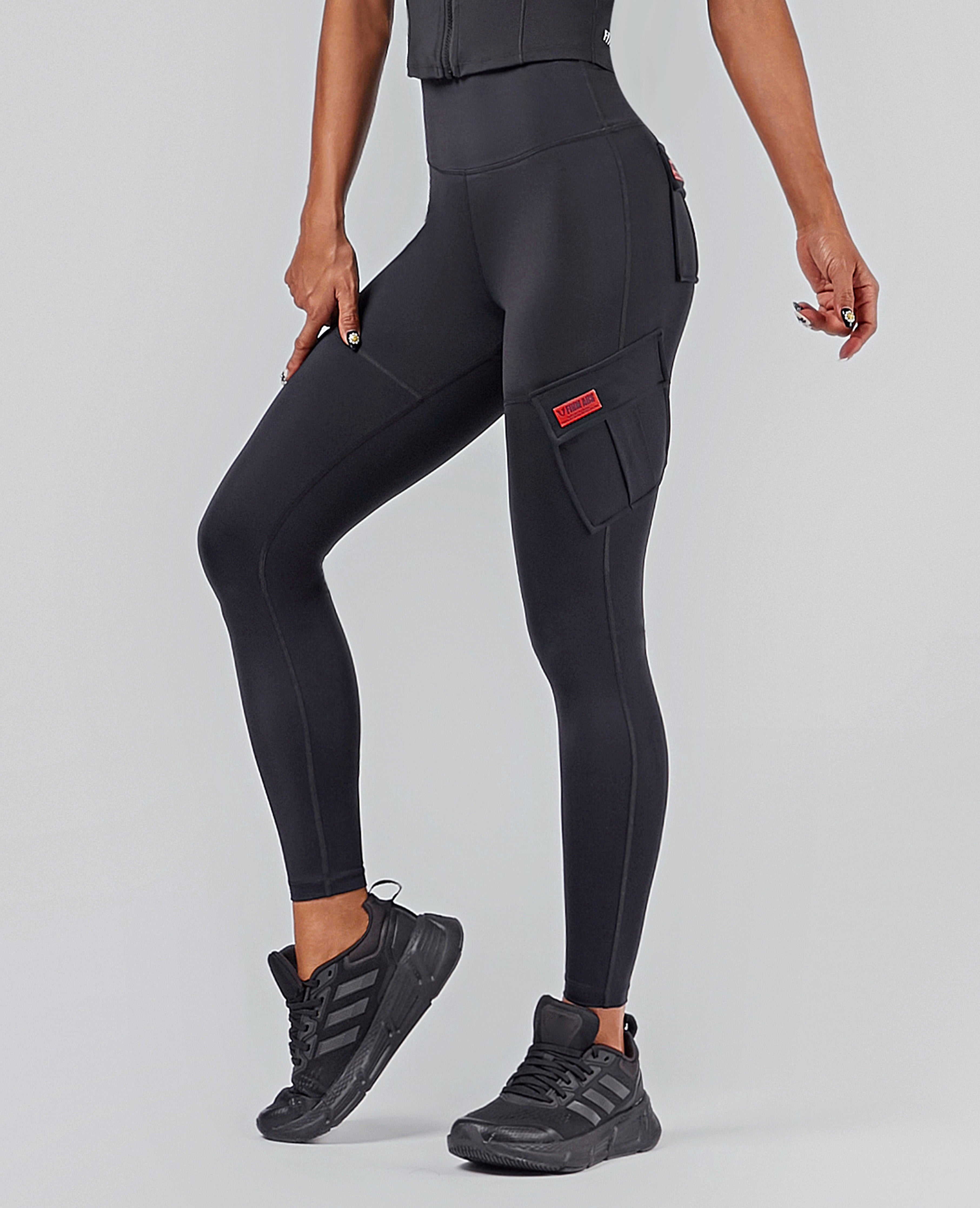 Solo Cargo Leggings – Schwarz